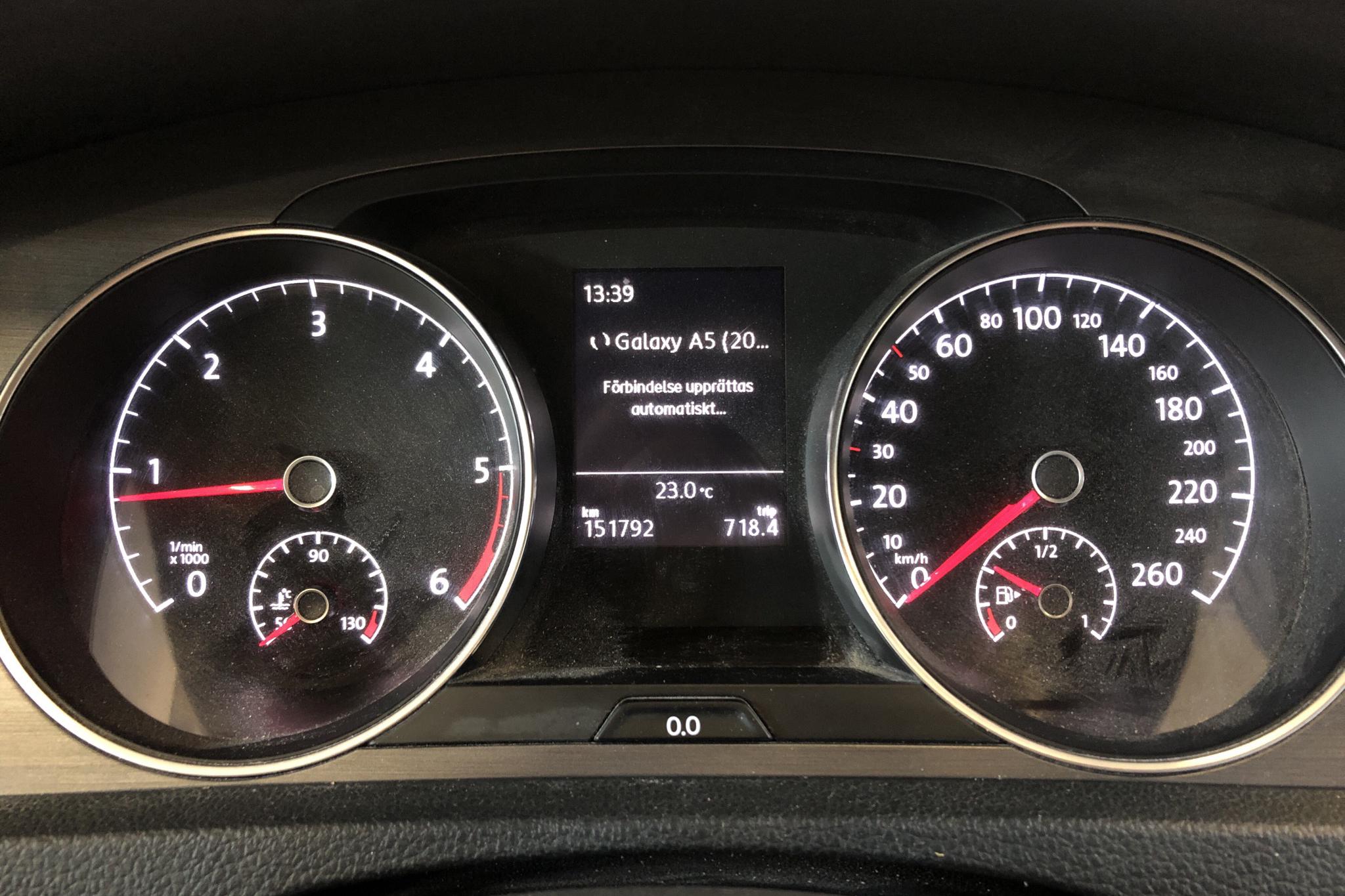 VW Golf VII 1.6 TDI BlueMotion Technology Sportscombi (105hk) - 151 790 km - Manual - white - 2014