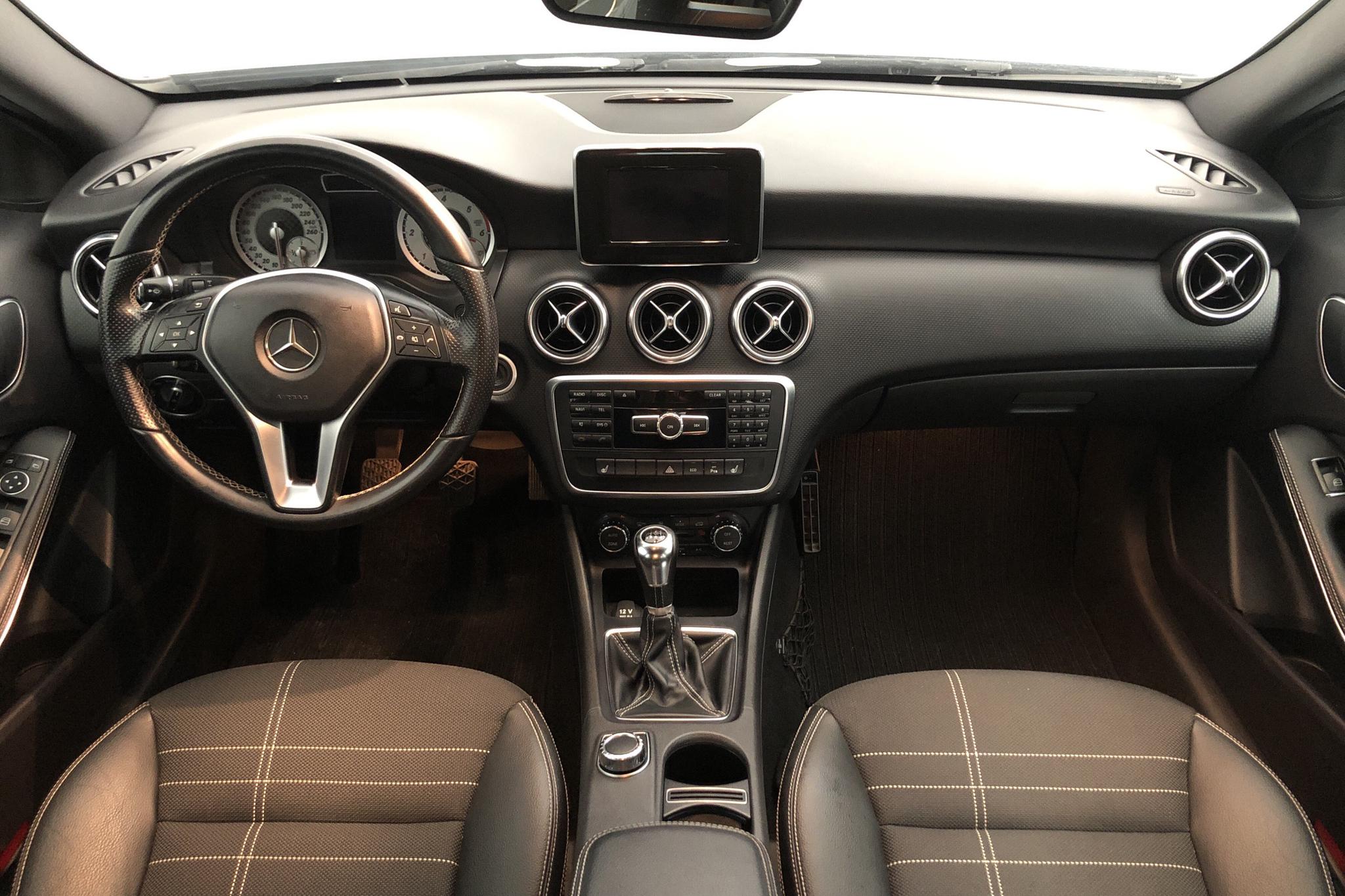 Mercedes A 180 CDI 5dr W176 (109hk) - 123 680 km - Manual - Dark Grey - 2014