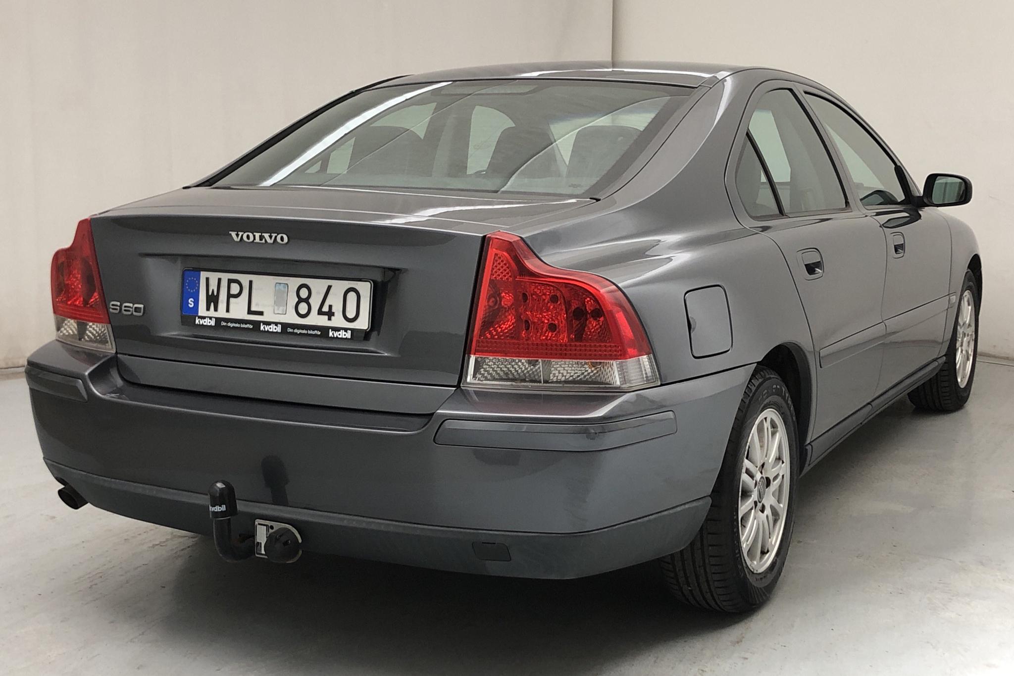 Volvo S60 2.4 (140hk) - 183 600 km - Manual - gray - 2005