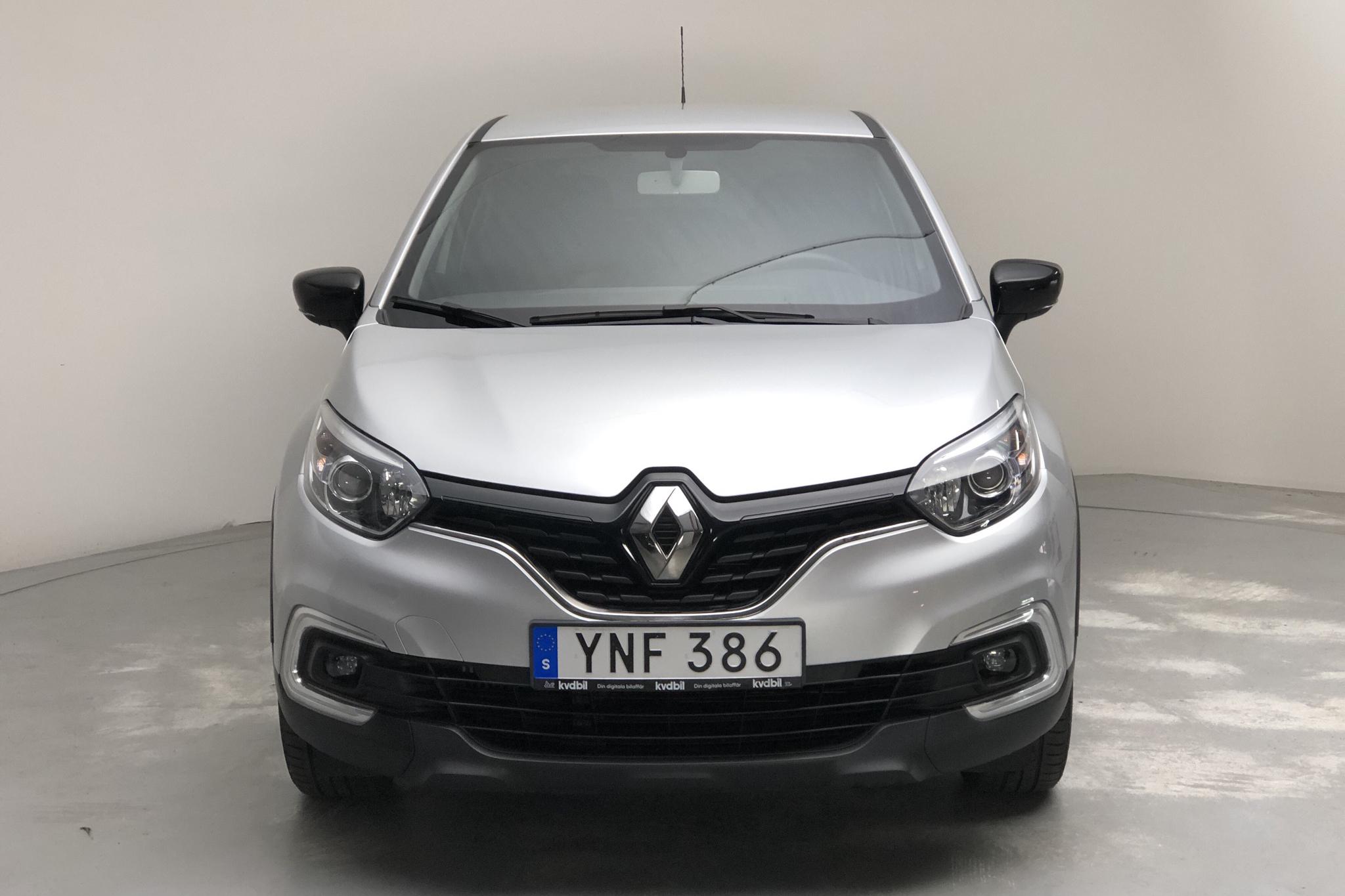 Renault Captur 0.9 TCe (90hk) - 4 346 mil - Manuell - silver - 2017