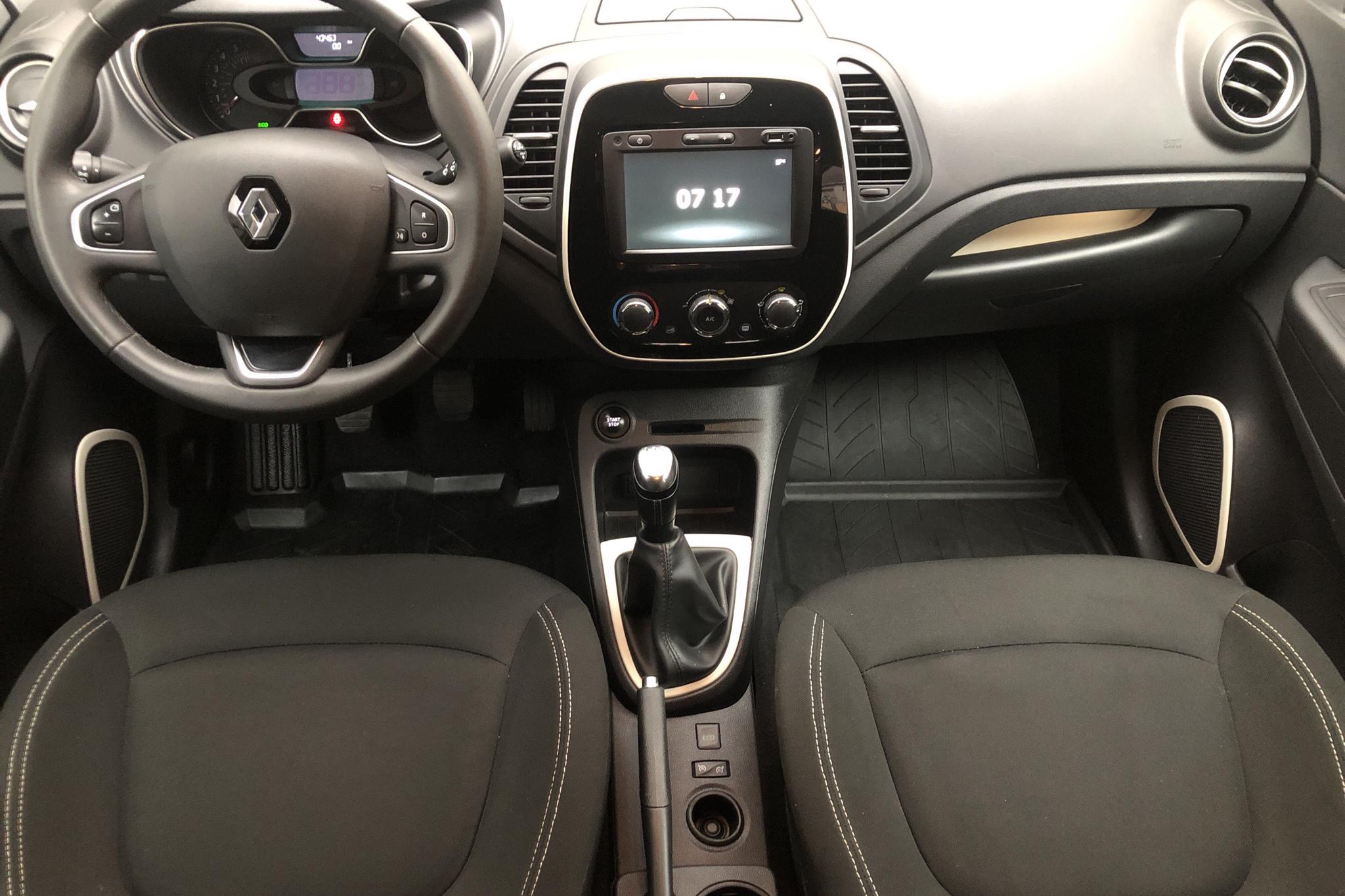 Renault Captur 0.9 TCe (90hk) - 43 460 km - Manual - silver - 2017