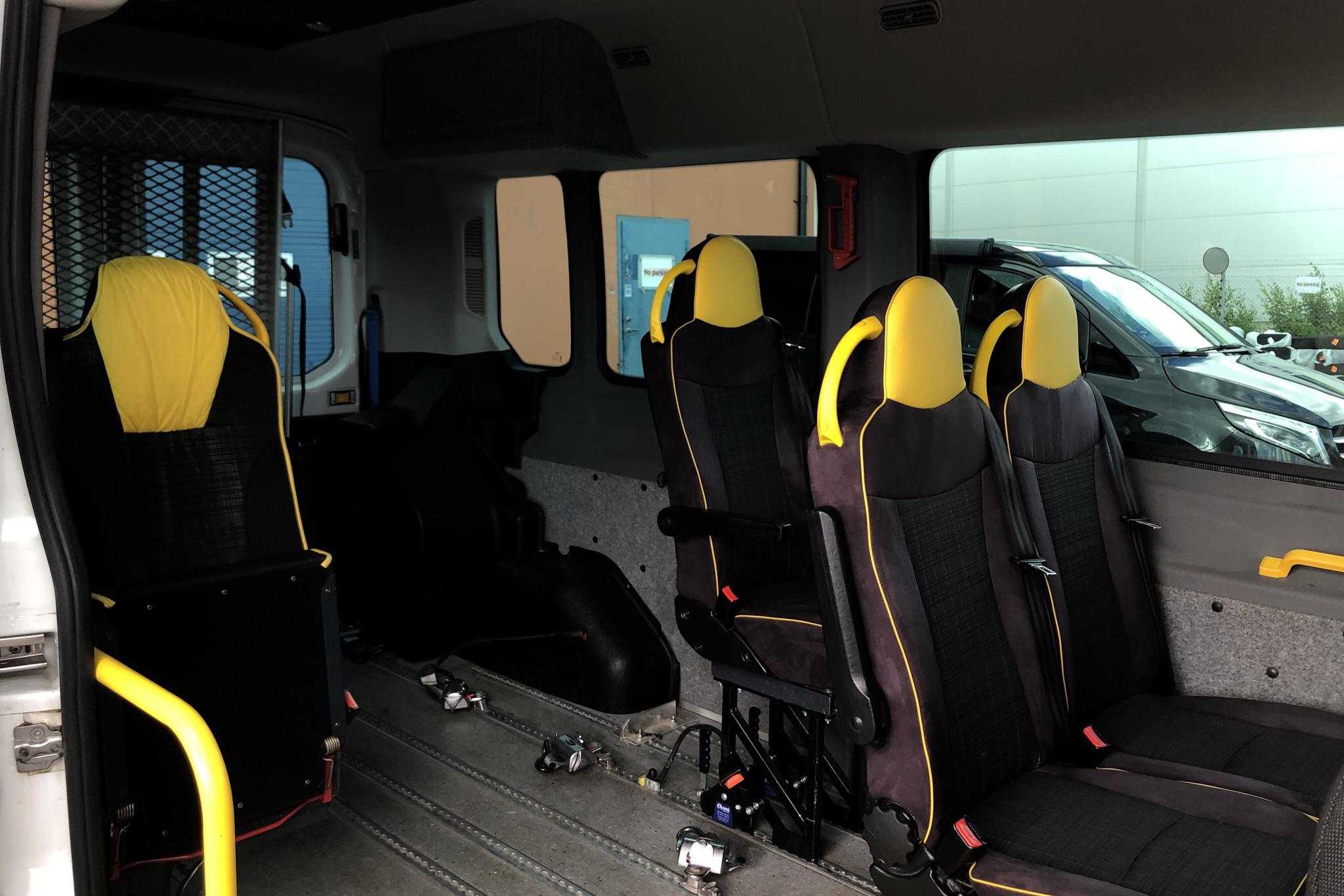 Ford Transit 310 2.2 TDCi Skåp (125hk) - 27 423 mil - Manuell - vit - 2015