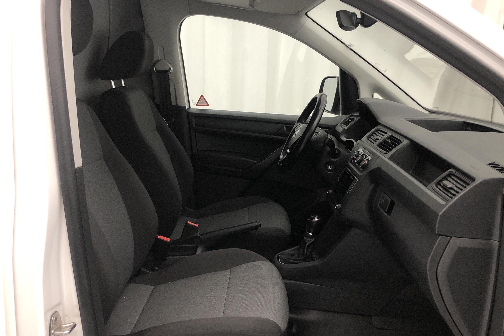 VW Caddy 2.0 TDI Maxi Skåp 4MOTION (110hk) - 264 450 km - Manual - white - 2016