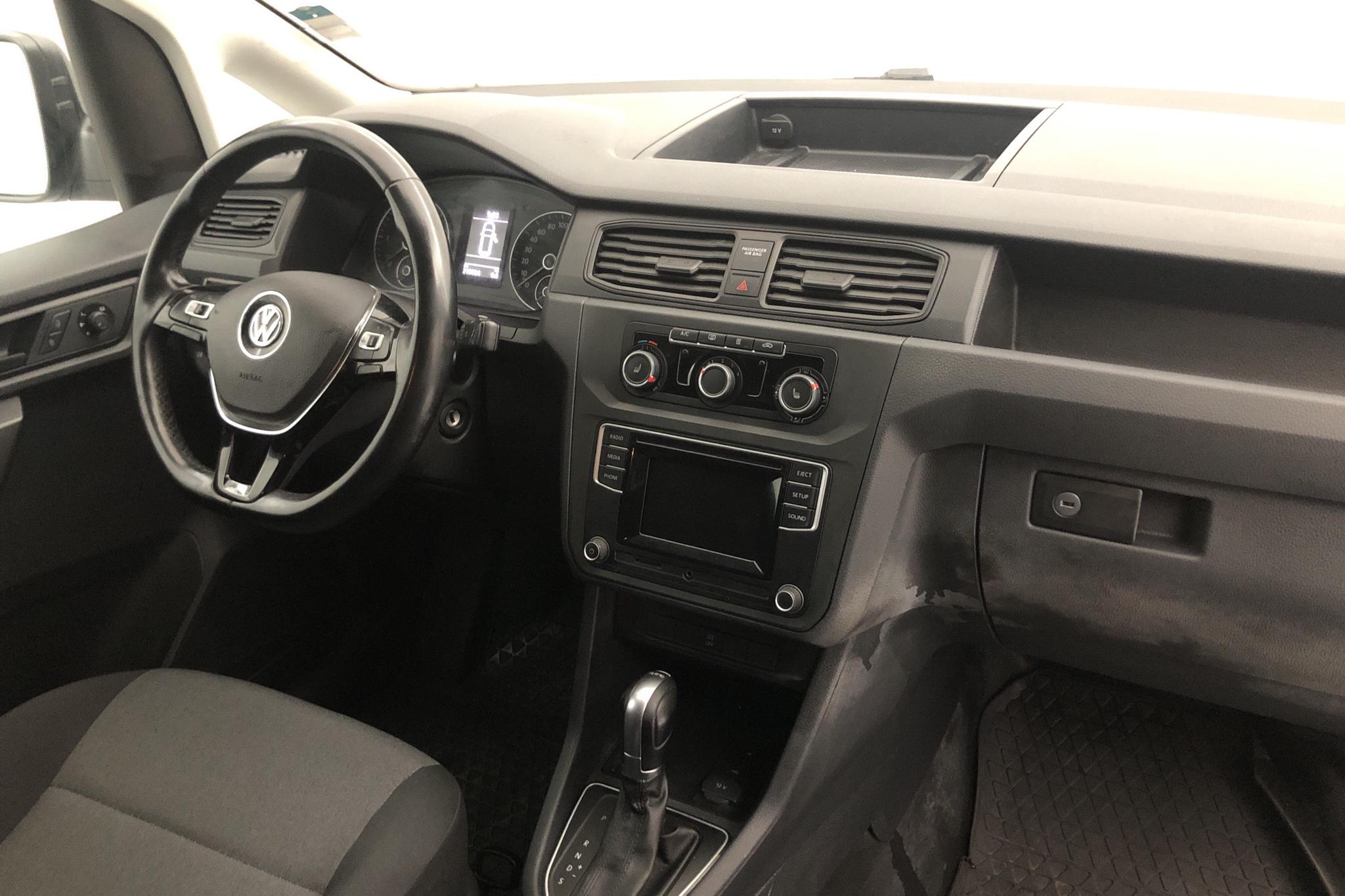 VW Caddy 2.0 TDI Maxi Skåp (102hk) - 21 072 mil - Automat - silver - 2016