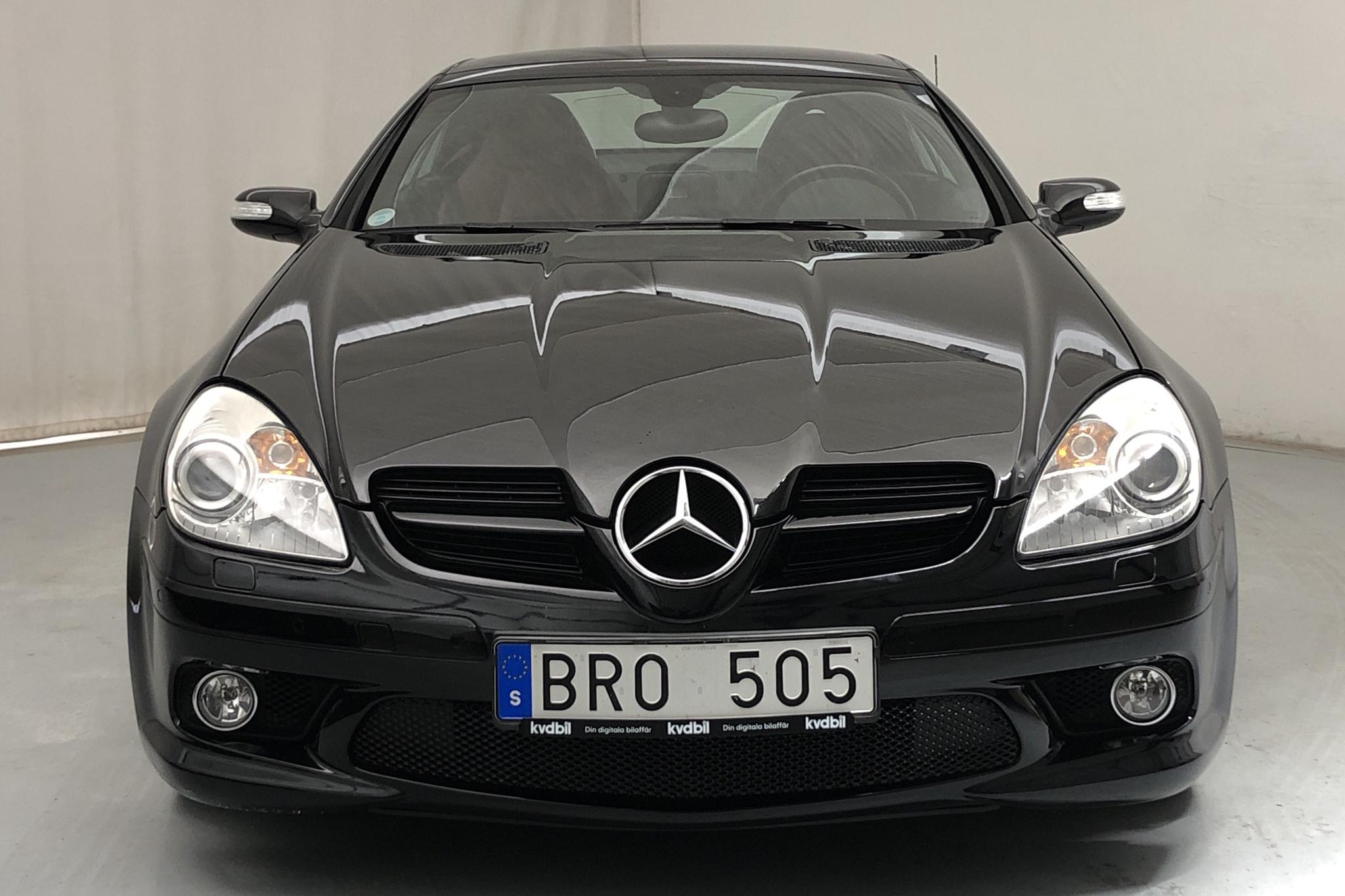 Mercedes SLK 350 R171 (272hk) - 79 180 km - Manual - black - 2005
