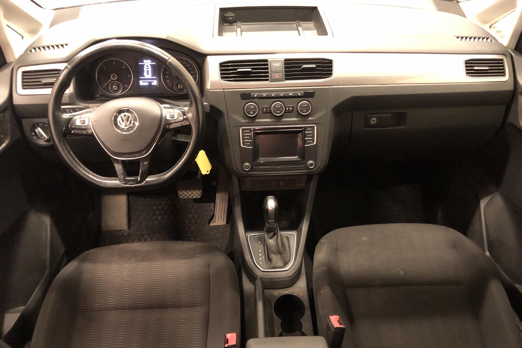 VW Caddy 2.0 TDI Maxi Skåp 4MOTION (150hk) - 223 960 km - Automatic - white - 2017