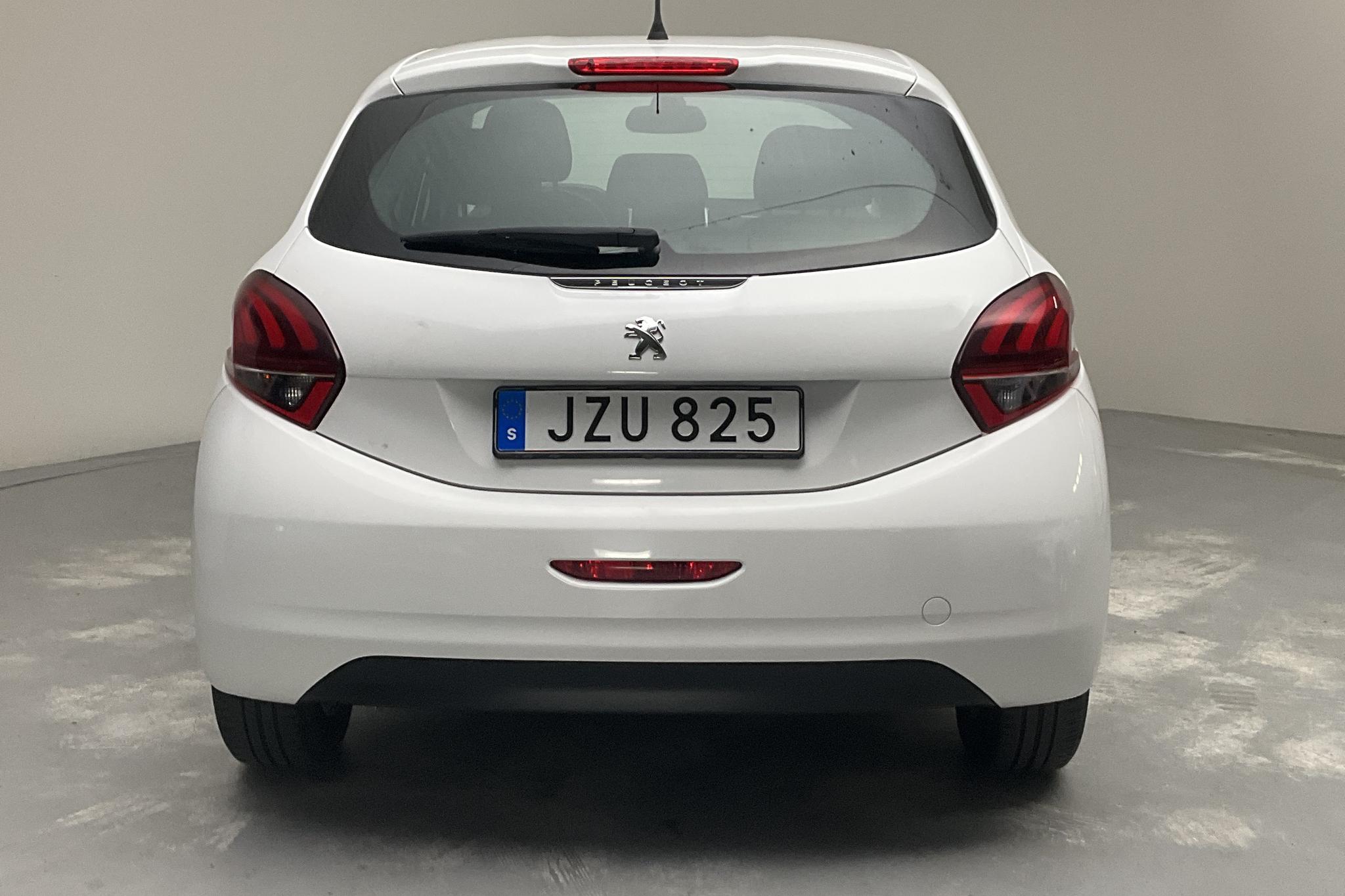 Peugeot 208 PureTech 5dr (82hk) - 120 190 km - Manual - white - 2016