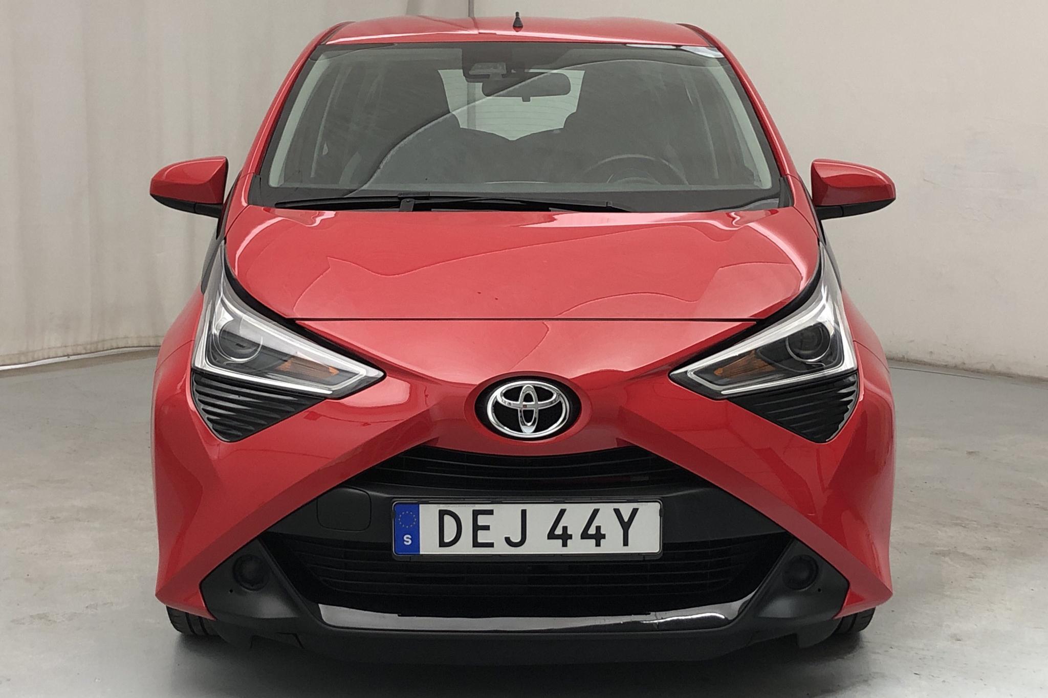 Toyota Aygo 1.0 5dr (72hk) - 59 550 km - Automatic - red - 2019