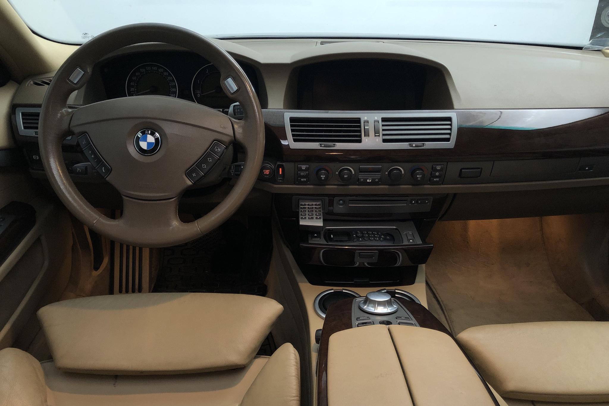 BMW 730d Sedan, E65 (218hk) - 21 965 mil - Automat - grå - 2005