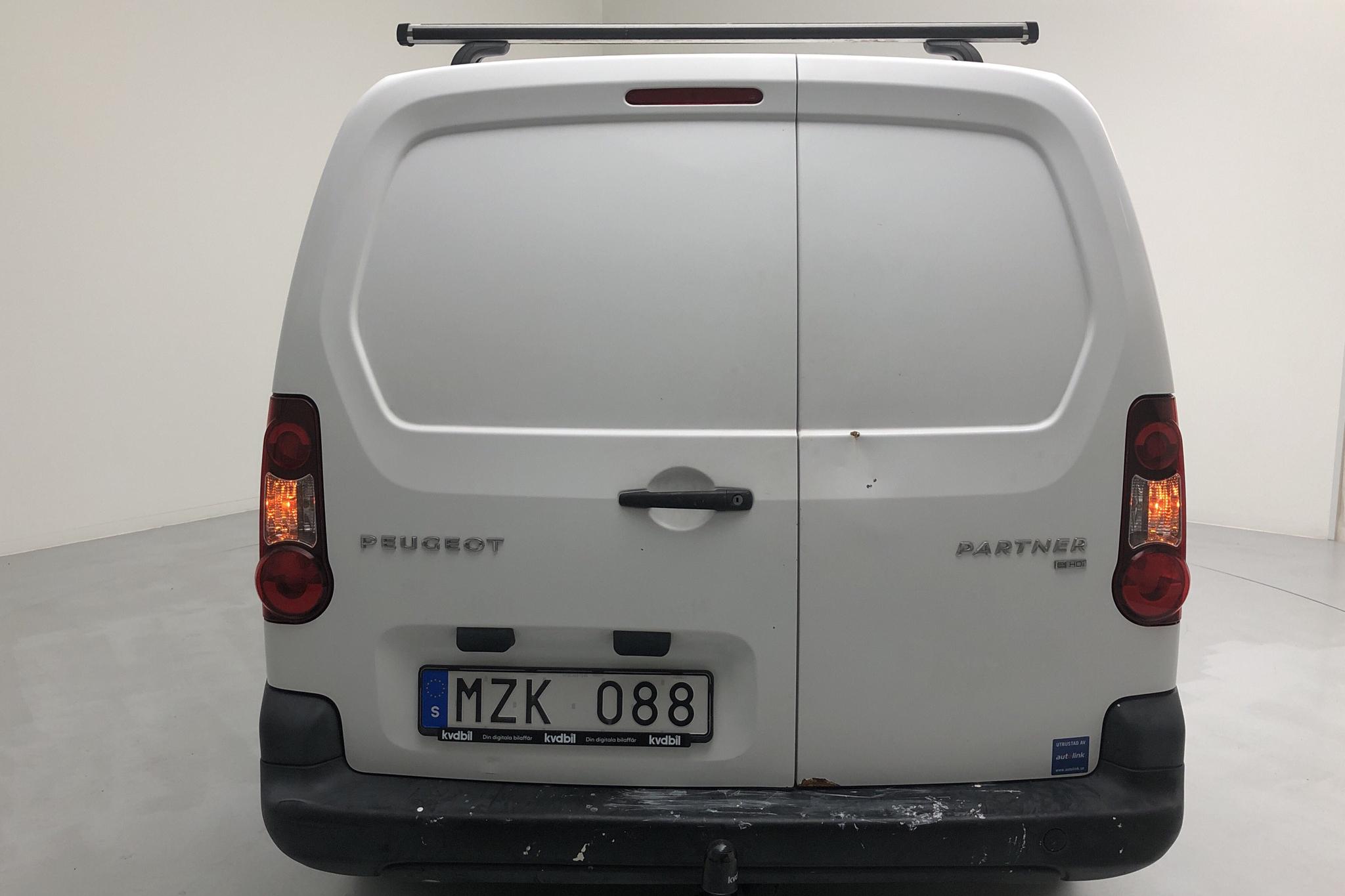 Peugeot Partner 1.6 e-HDI Skåp (90hk) - 14 068 mil - Manuell - vit - 2013