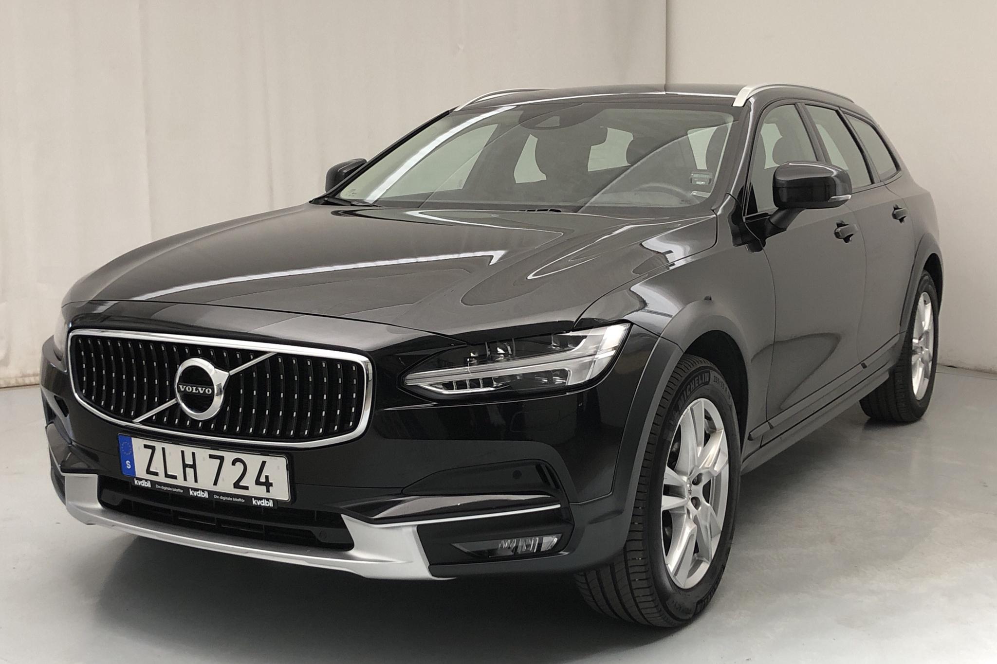 Volvo V90 D4 Cross Country AWD (190hk) - 101 710 km - Automatic - black - 2019