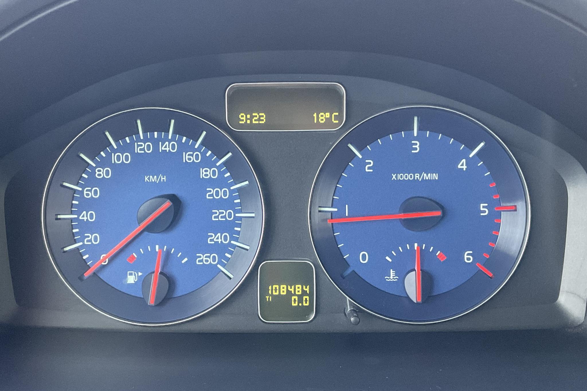Volvo C30 D2 (115hk) - 10 848 mil - Manuell - vit - 2012