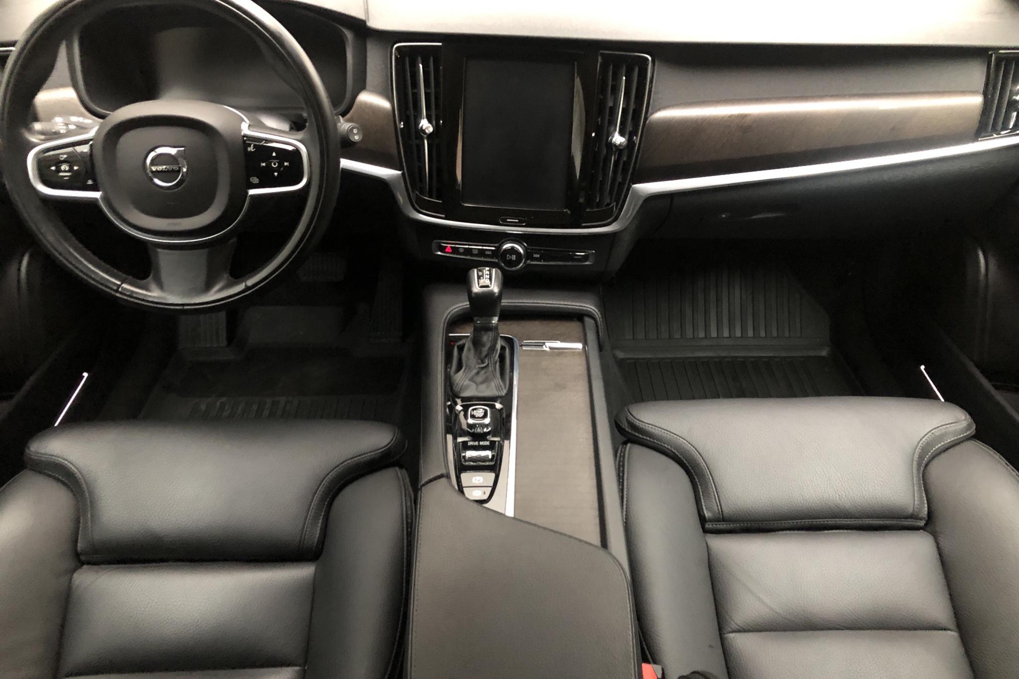 Volvo V90 D4 Cross Country AWD (190hk) - 58 550 km - Automatic - gray - 2019