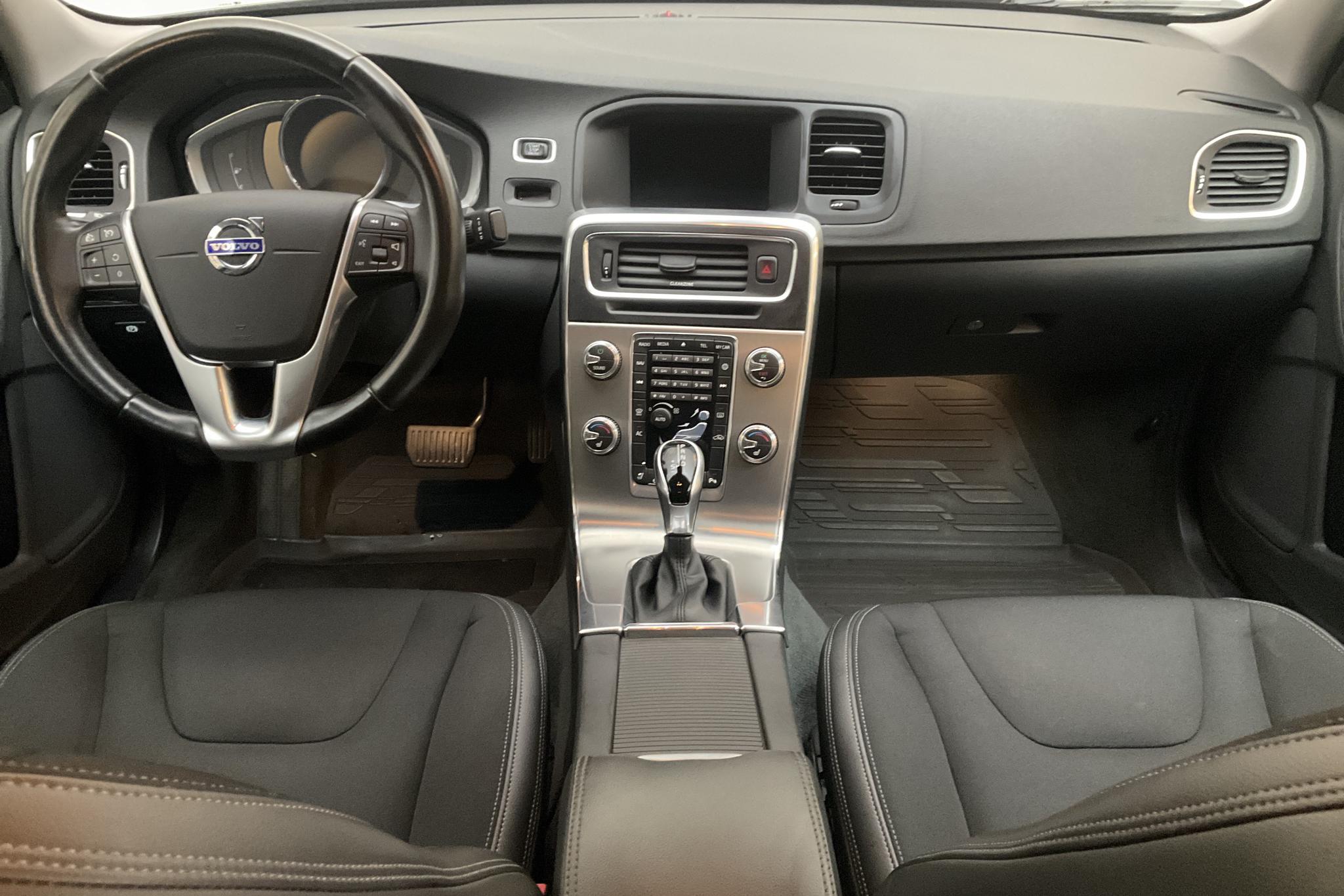 Volvo S60 D4 AWD (220hk) - 106 530 km - Automatic - gray - 2018