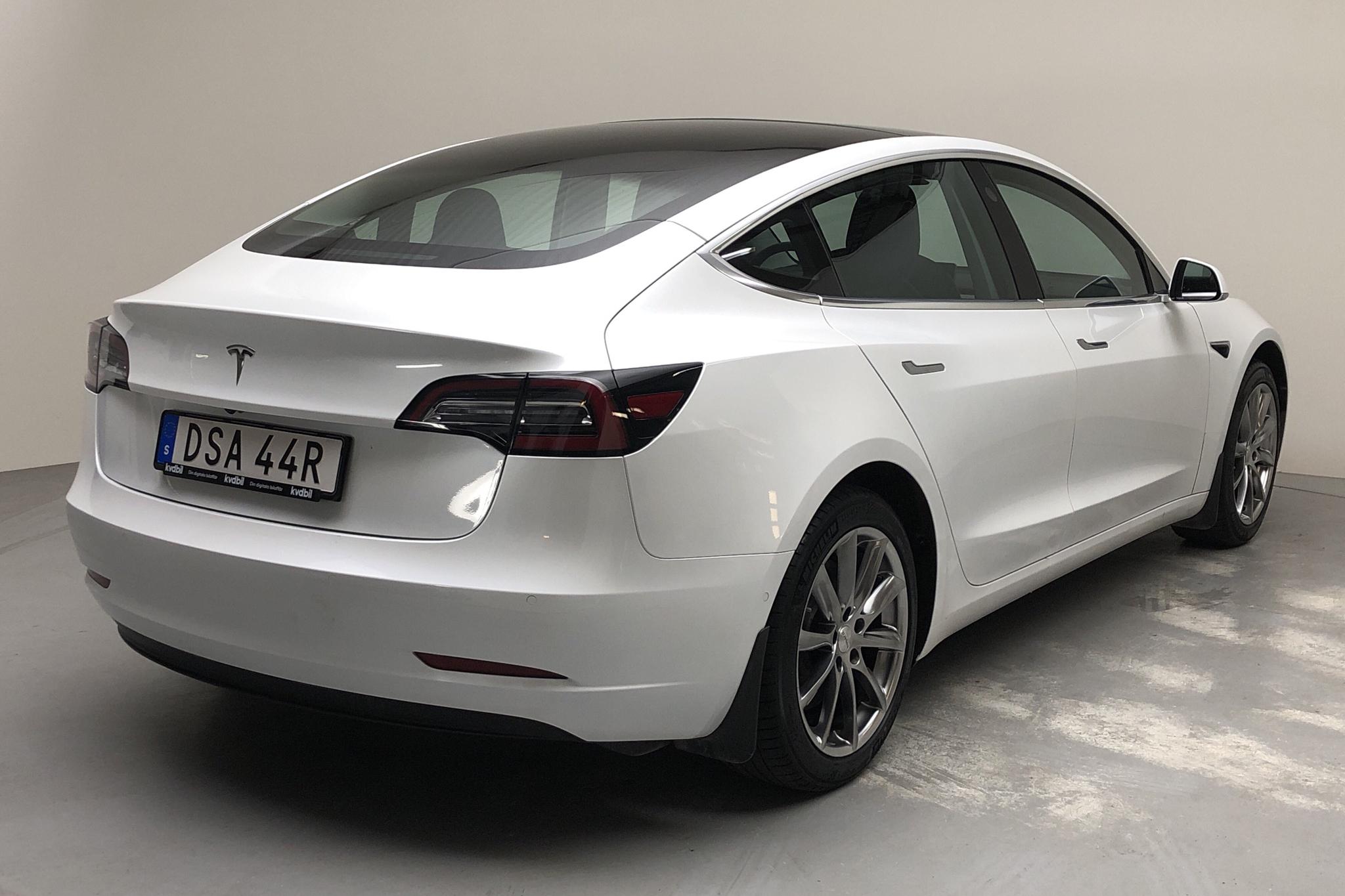 Tesla Model 3 Standard Range RWD - 51 150 km - Automatic - white - 2020
