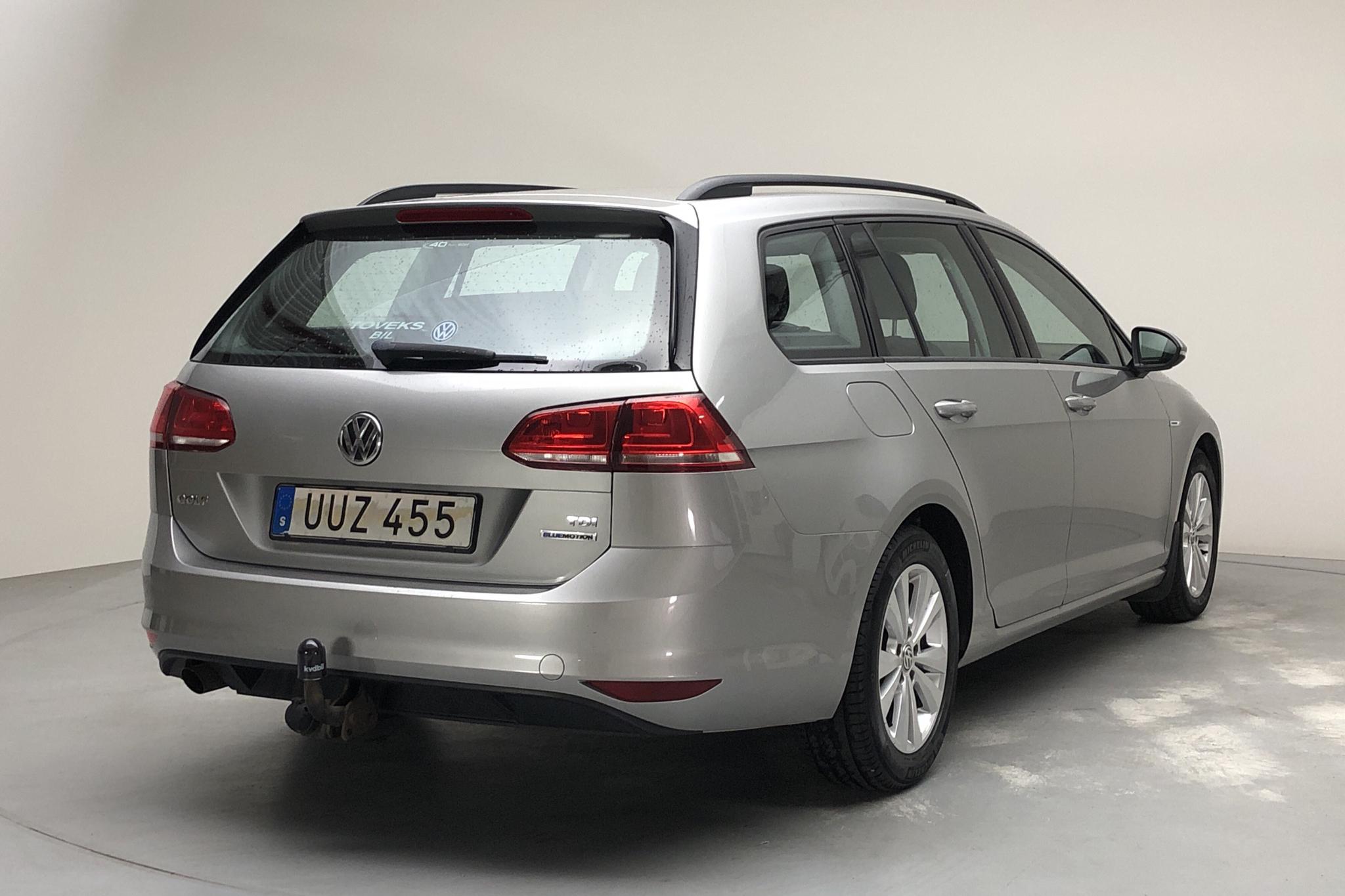 VW Golf VII 1.6 TDI BlueMotion Sportscombi (110hk) - 140 220 km - Manual - silver - 2015