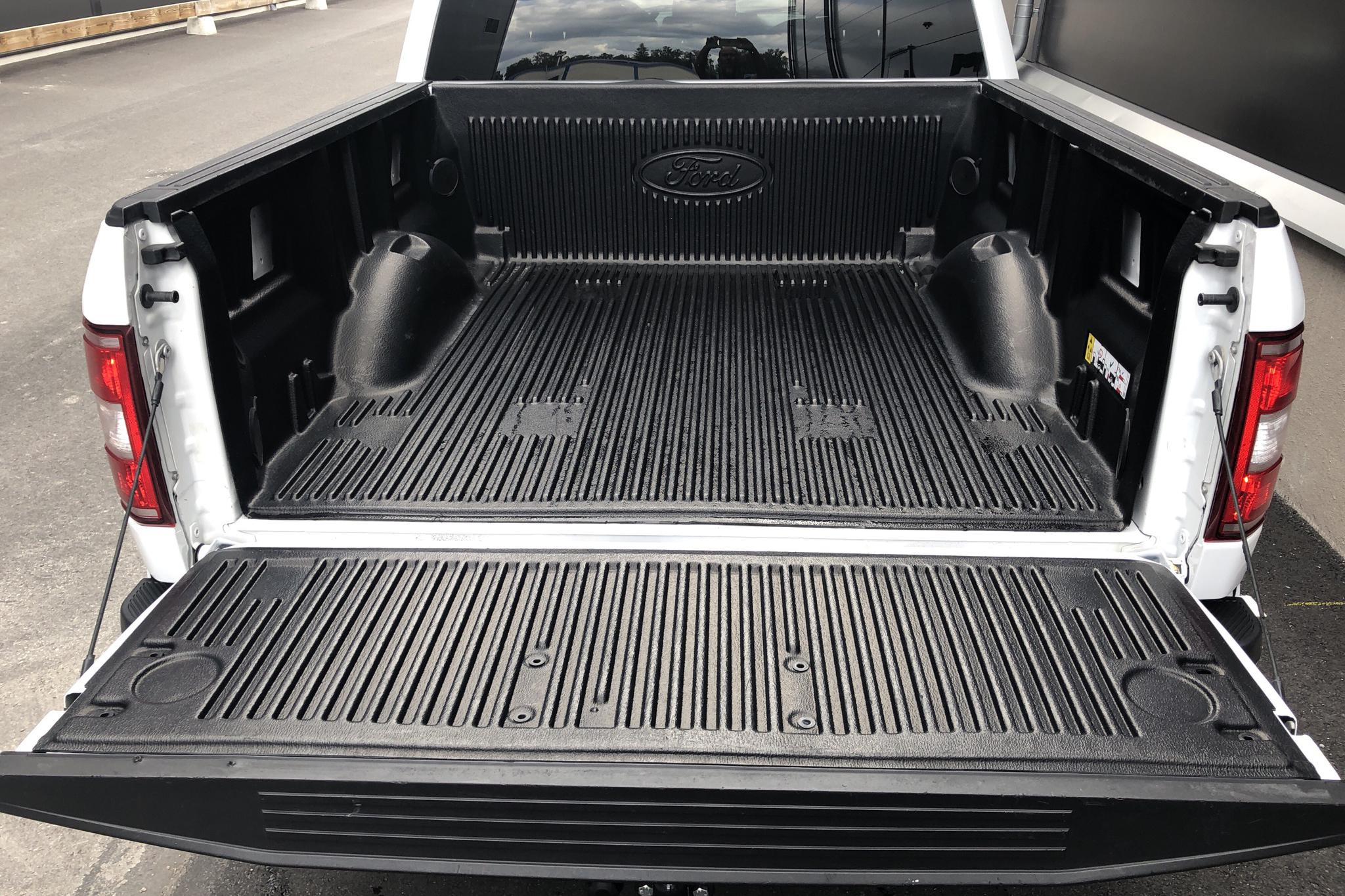 Ford F-150 SuperCrew EcoBoost 3.5 V6 (380hk) - 6 221 mil - Automat - vit - 2018