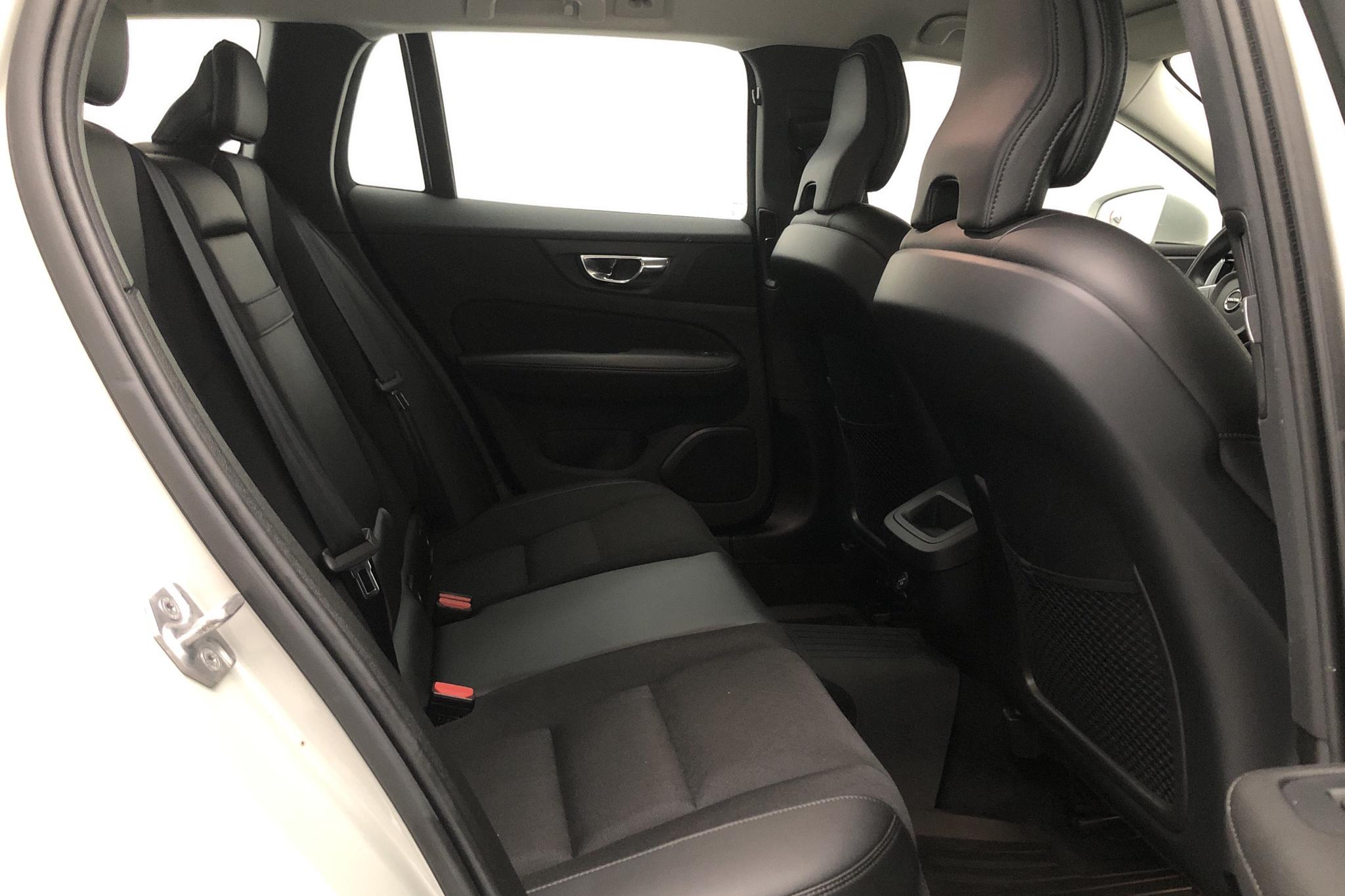 Volvo V60 D4 (190hk) - 5 491 mil - Automat - vit - 2019