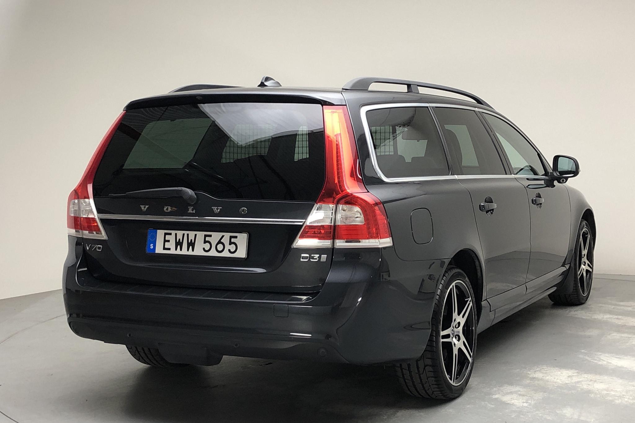 Volvo V70 II D3 (150hk) - 11 350 mil - Manuell - grå - 2016