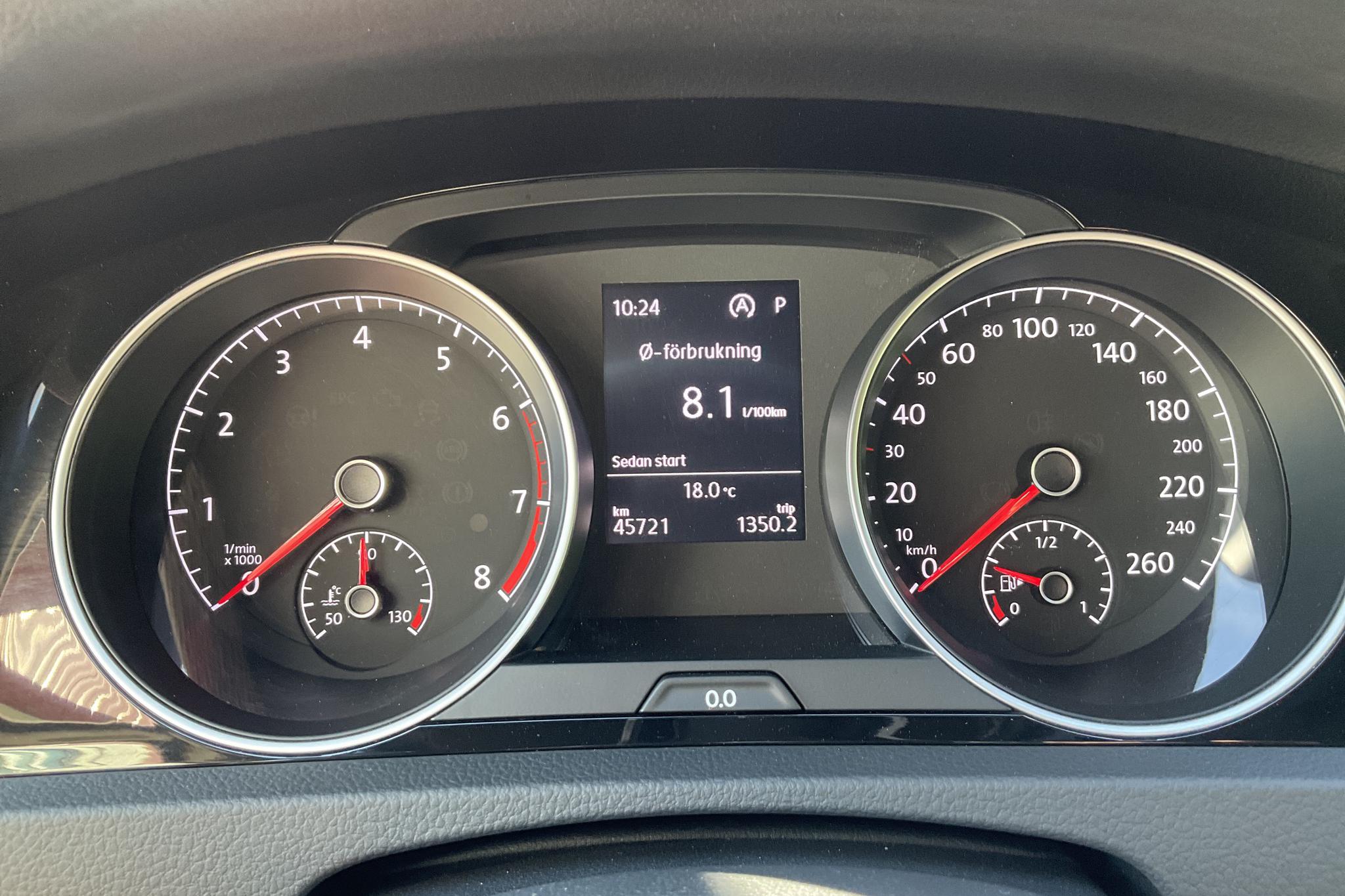 VW Golf VII 1.5 TSI Sportscombi (150hk) - 4 572 mil - Automat - vit - 2019