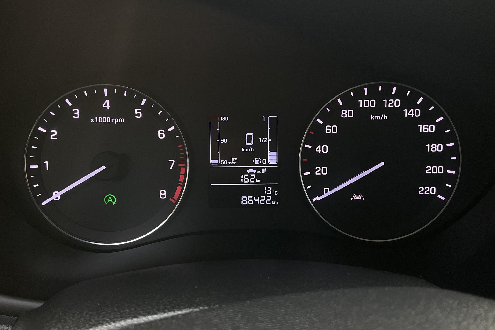 Hyundai i20 1.0t (100hk) - 8 642 mil - Manuell - Dark Grey - 2017