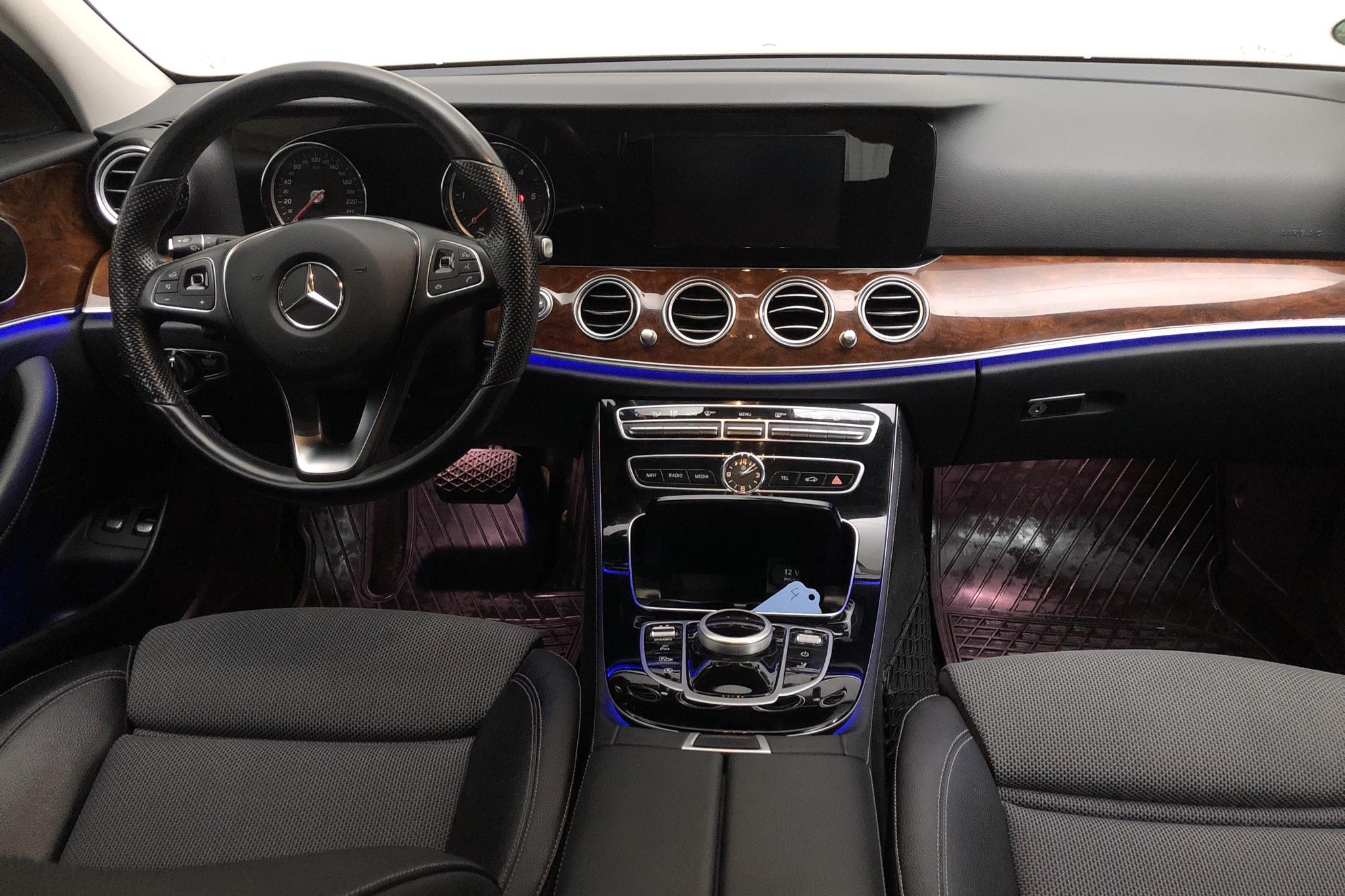 Mercedes E 220 d Kombi S213 (194hk) - 12 961 mil - Automat - grå - 2017