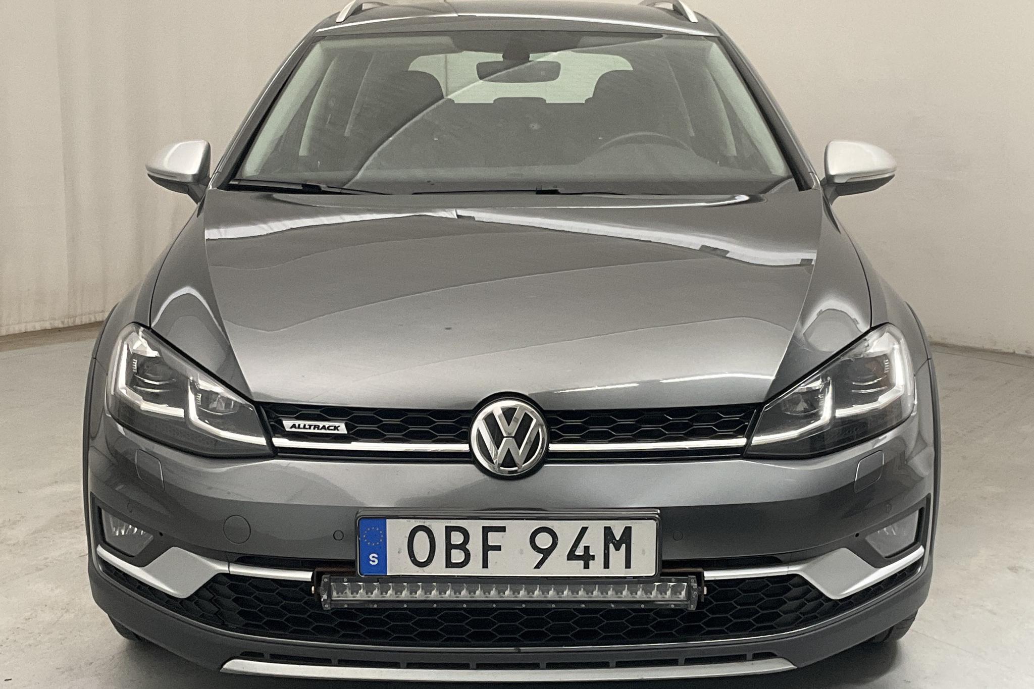 VW Golf Alltrack 2.0 TDI Sportscombi 4MOTION (184hk) - 9 892 mil - Automat - Dark Grey - 2019
