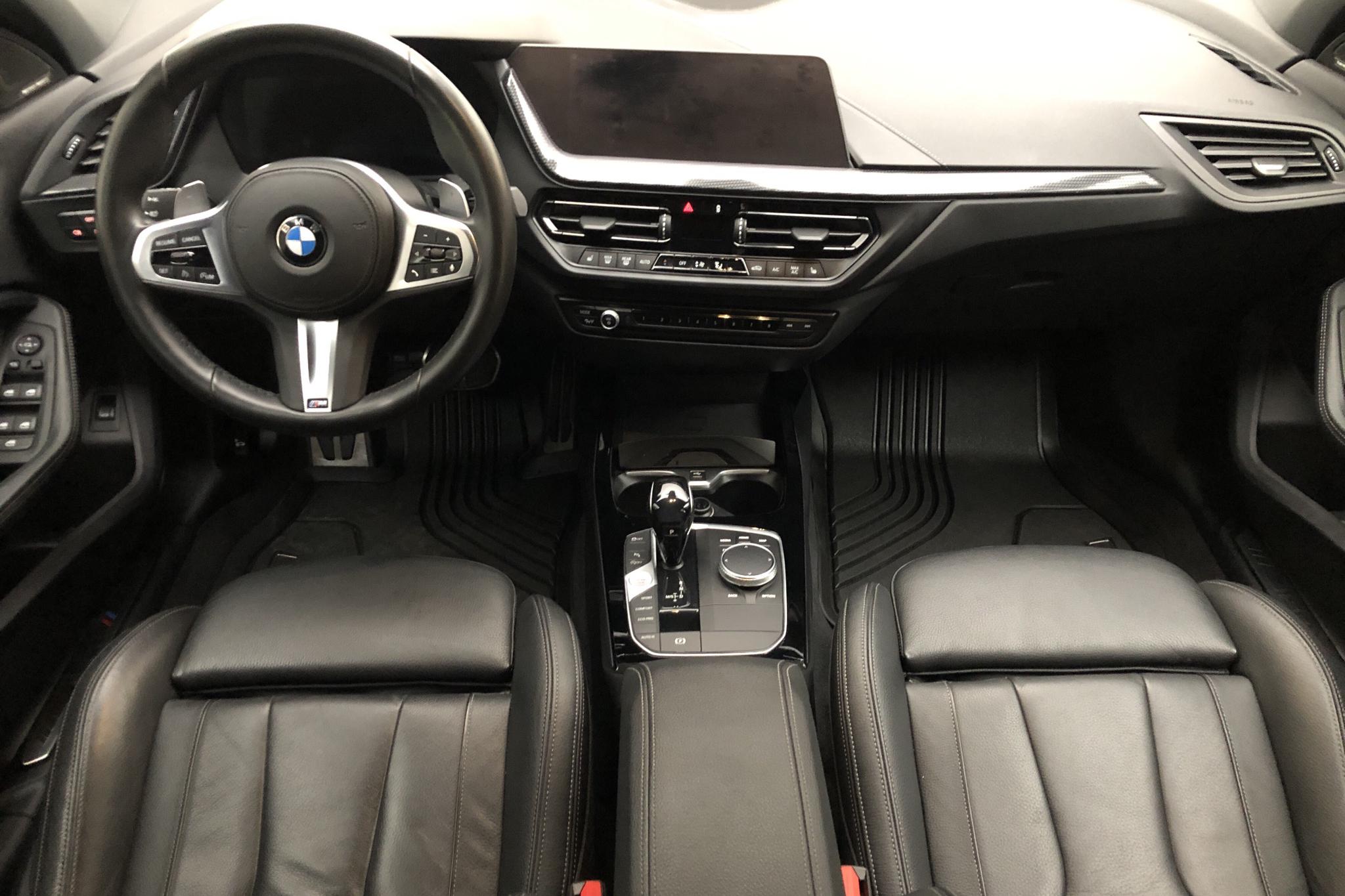 BMW M135i xDrive 5dr, F40 (306hk) - 31 710 km - Automatic - blue - 2020