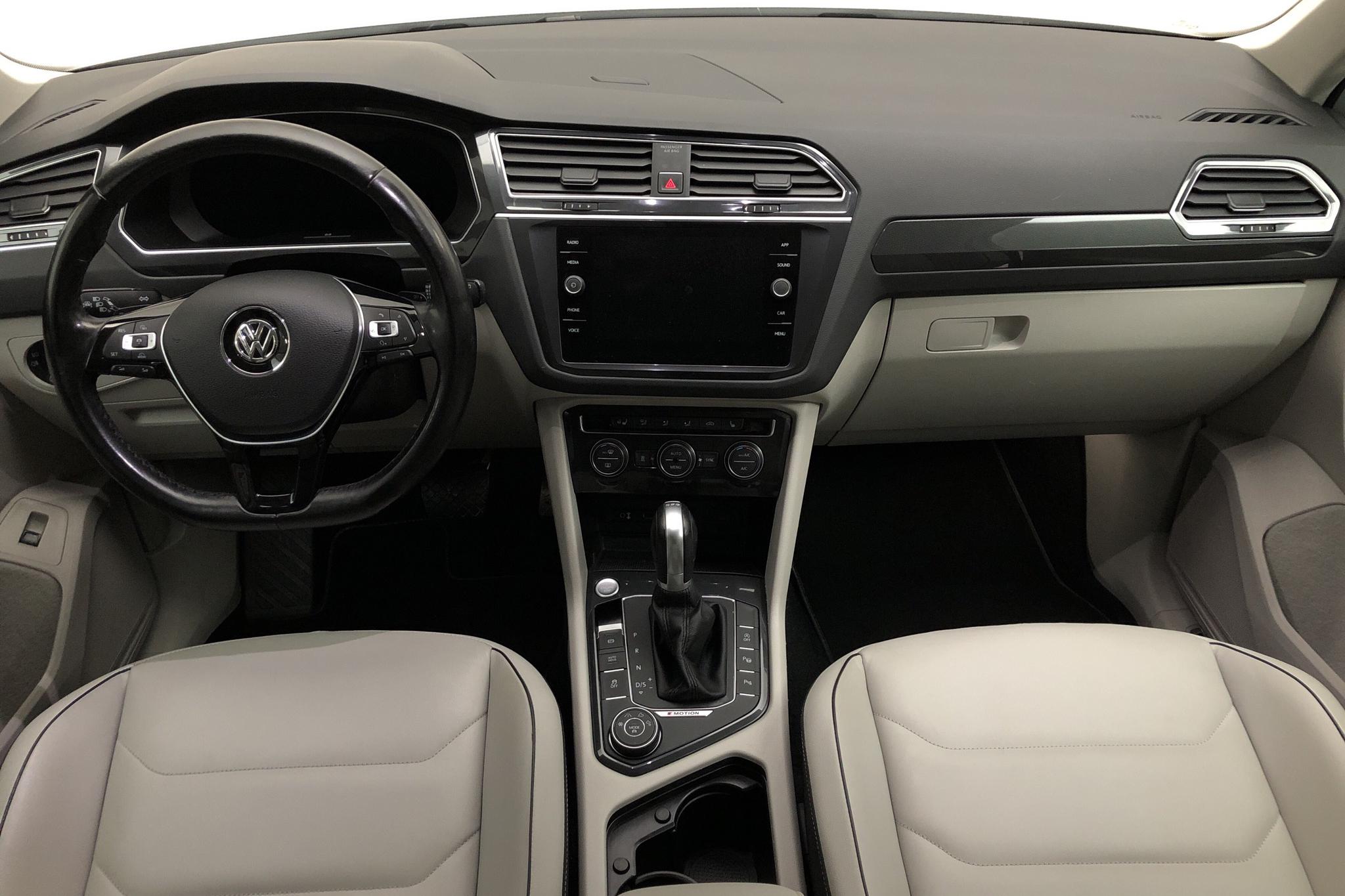VW Tiguan 2.0 TDI 4MOTION (190hk) - 11 222 mil - Automat - vit - 2018