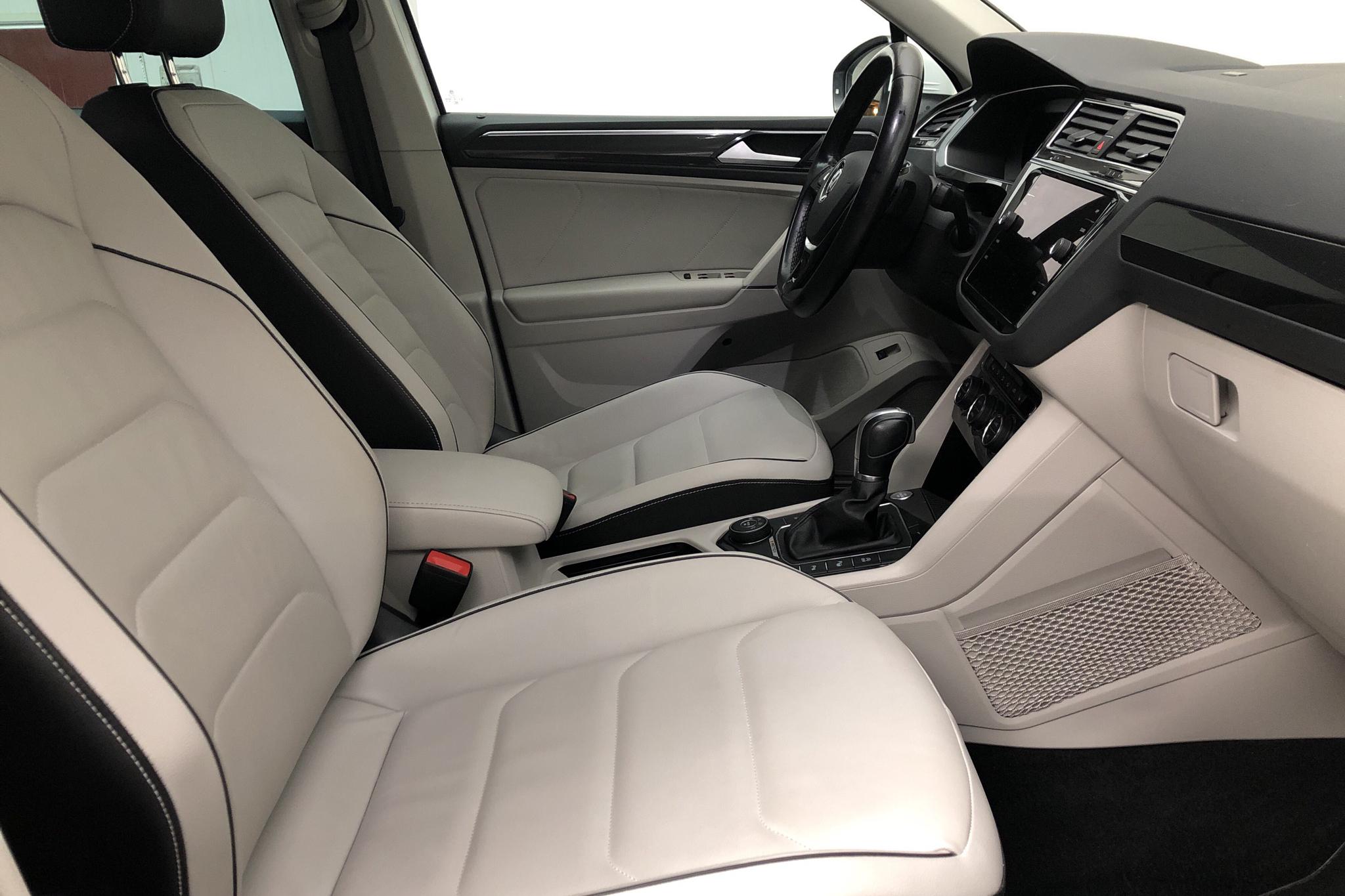 VW Tiguan 2.0 TDI 4MOTION (190hk) - 11 222 mil - Automat - vit - 2018