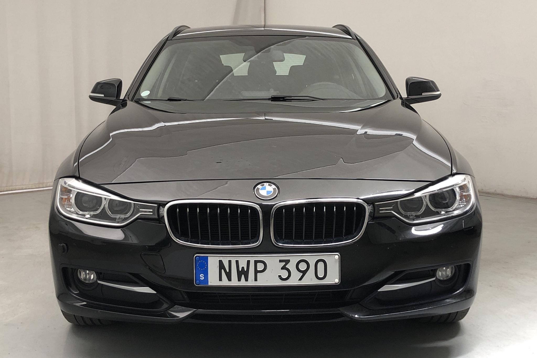 BMW 318d Touring, F31 (143hk) - 126 600 km - Manual - black - 2015