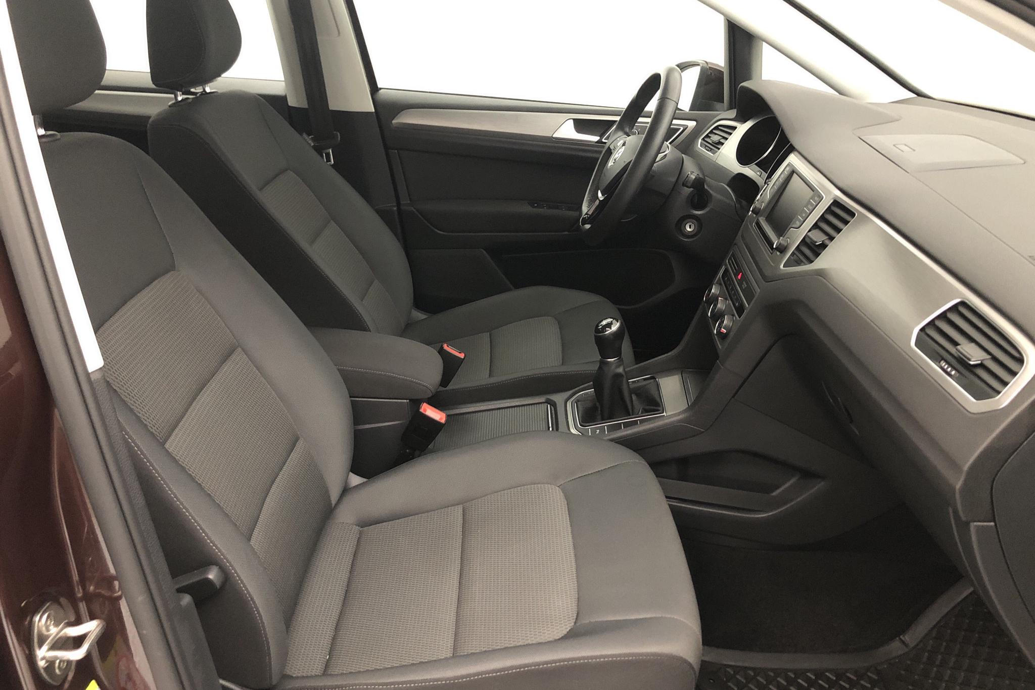 VW Golf VII 1.2 TSI BlueMotion Technology Sportsvan (110hk) - 6 896 mil - Manuell - Dark Brown - 2018