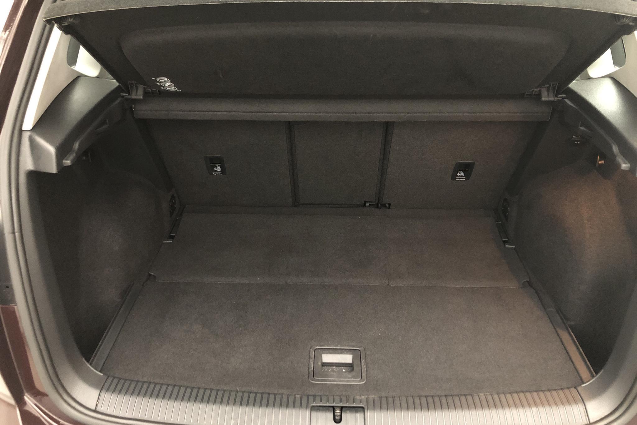 VW Golf VII 1.2 TSI BlueMotion Technology Sportsvan (110hk) - 68 960 km - Manual - Dark Brown - 2018