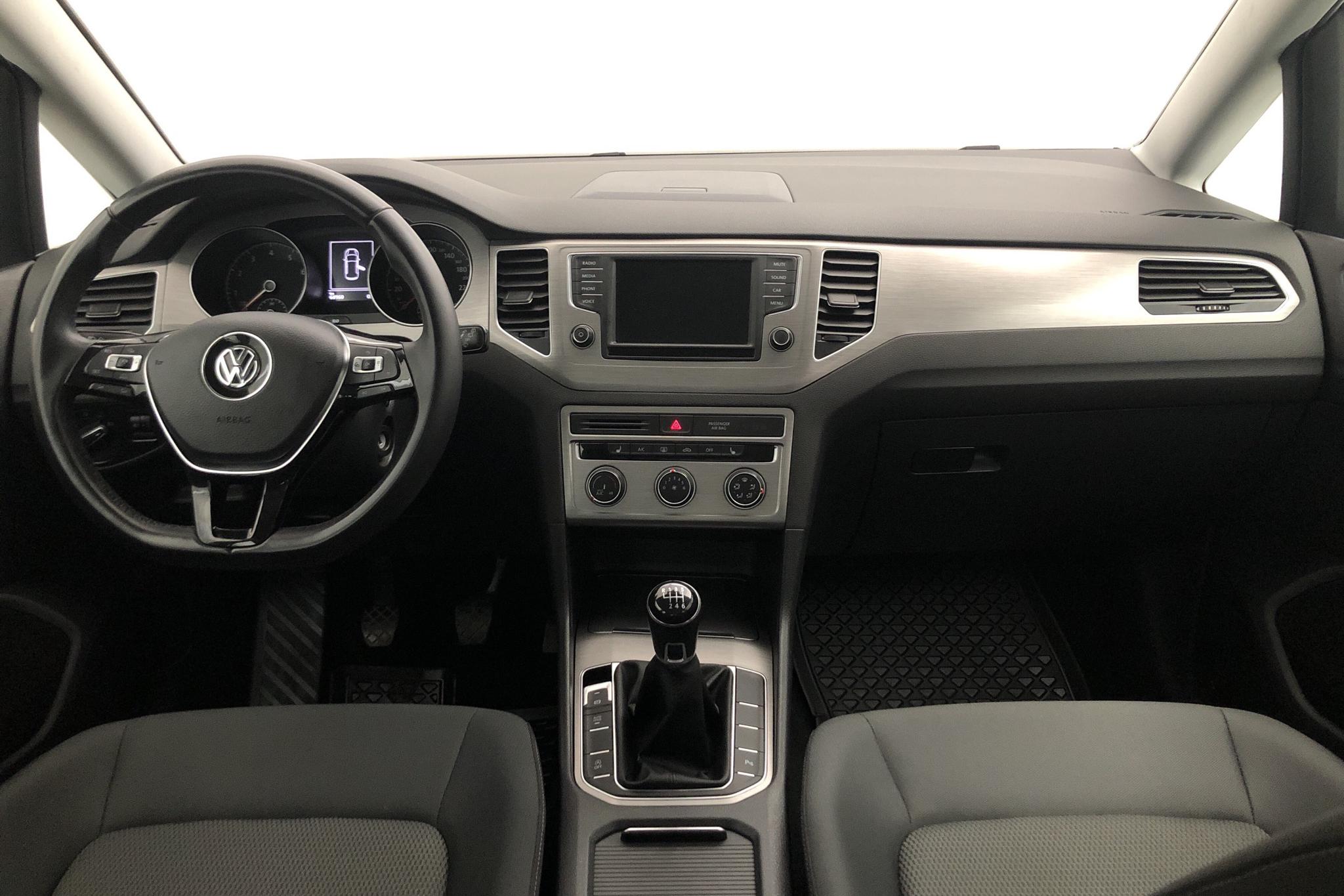 VW Golf VII 1.2 TSI BlueMotion Technology Sportsvan (110hk) - 6 896 mil - Manuell - Dark Brown - 2018