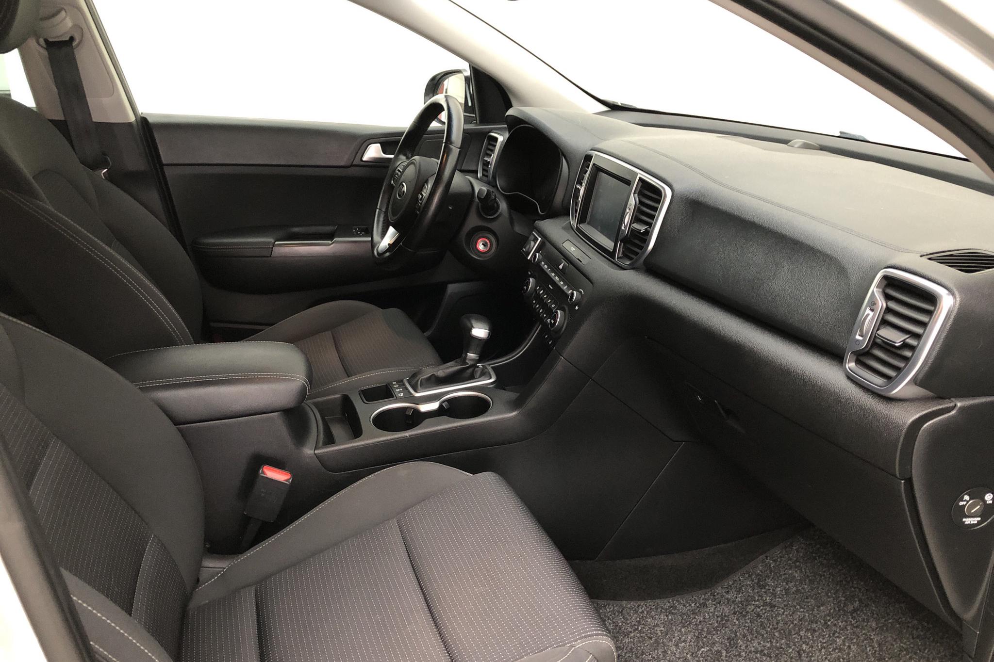 KIA Sportage 2.0 CRDi AWD (184hk) - 3 569 mil - Automat - grå - 2016