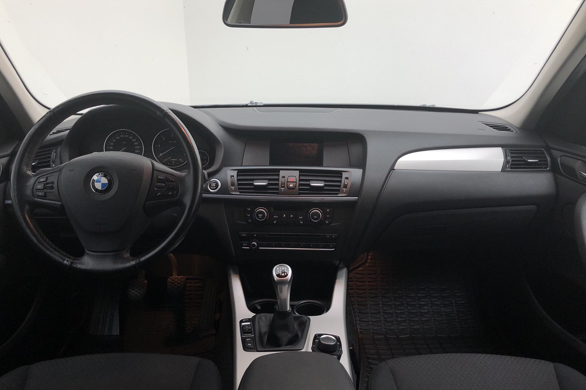 BMW X3 xDrive20d, F25 (184hk) - 195 350 km - Manual - black - 2013