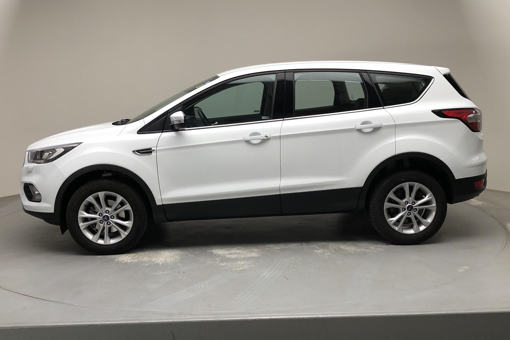 Ford Kuga 1.5 EcoBoost 2WD (150hk) - 29 290 km - Manual - white - 2018
