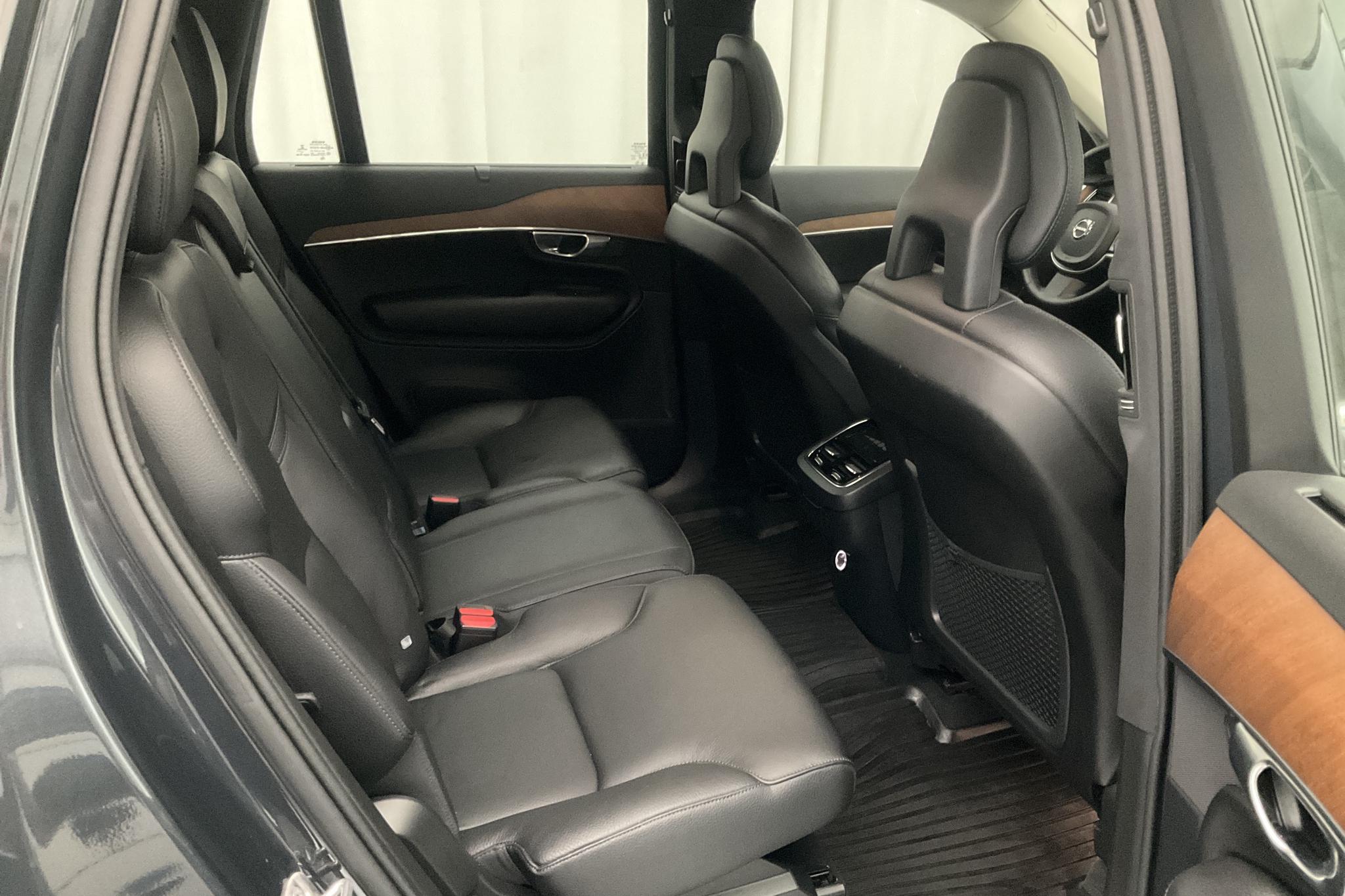 Volvo XC90 T5 AWD (250hk) - 6 827 mil - Automat - grå - 2018
