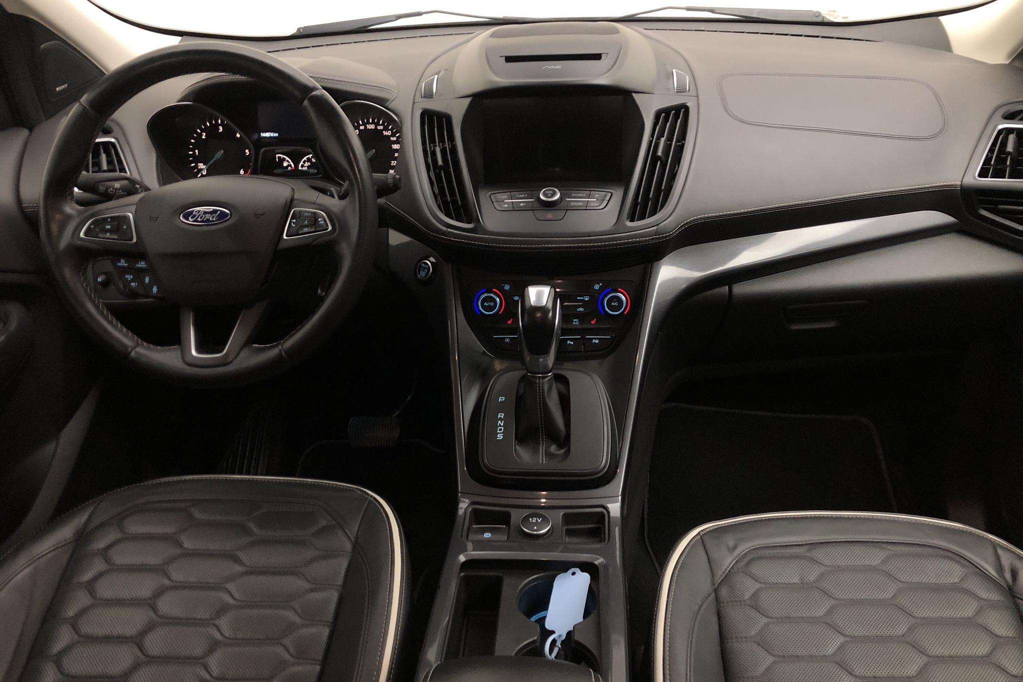 Ford Kuga 2.0 TDCi AWD (180hk) - 144 670 km - Automatic - white - 2017