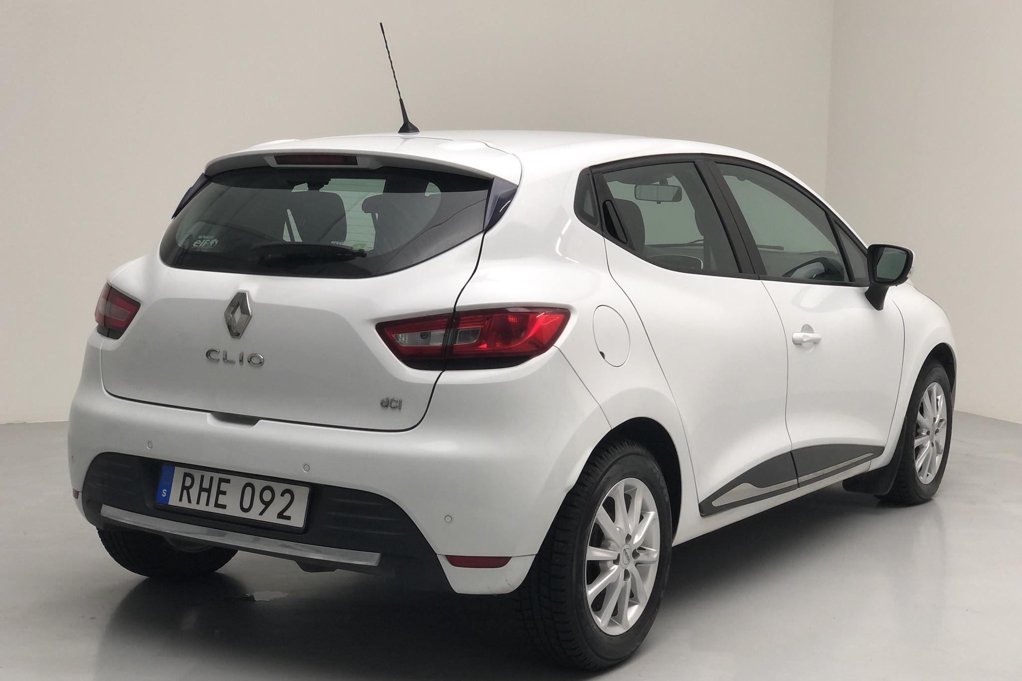 Renault Clio IV 1.5 dCi 5dr (90hk) - 9 336 mil - Manuell - vit - 2017