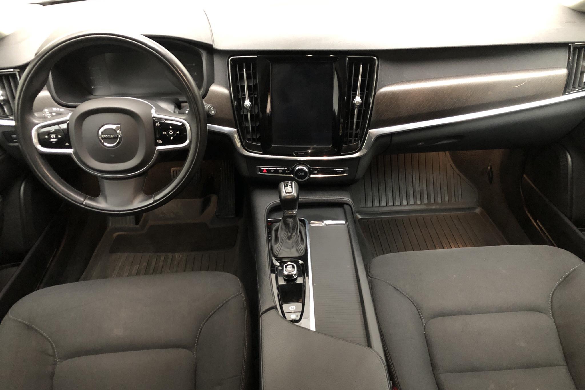 Volvo V90 D4 Cross Country AWD (190hk) - 12 982 mil - Automat - vit - 2018
