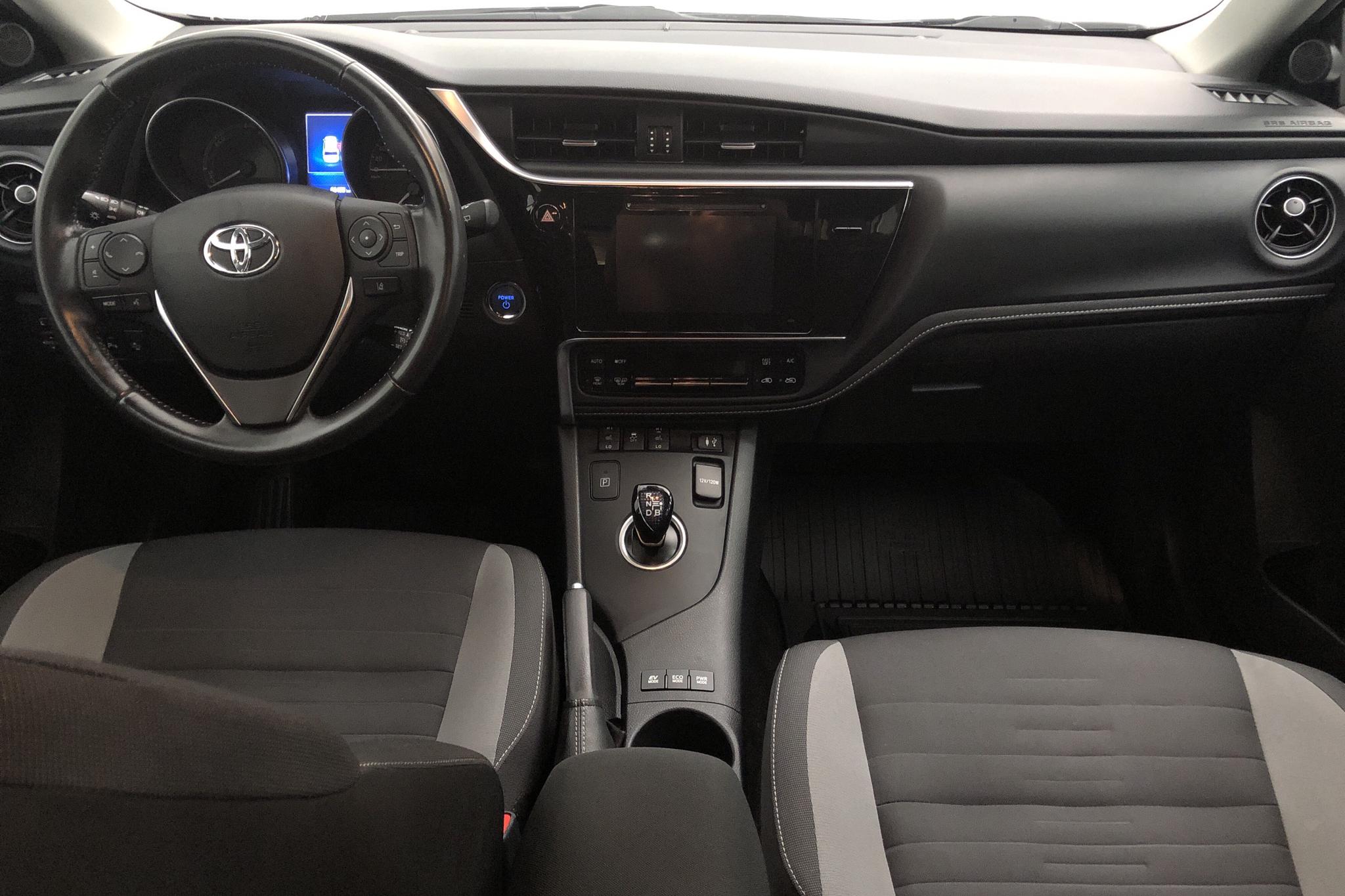 Toyota Auris 1.8 HSD Touring Sports (99hk) - 66 430 km - Automatic - Dark Blue - 2018