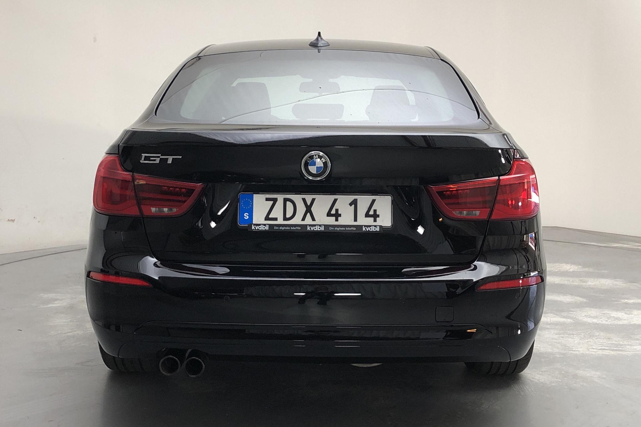 BMW 330i GT xDrive, F34 (252hk) - 13 382 mil - Automat - svart - 2018