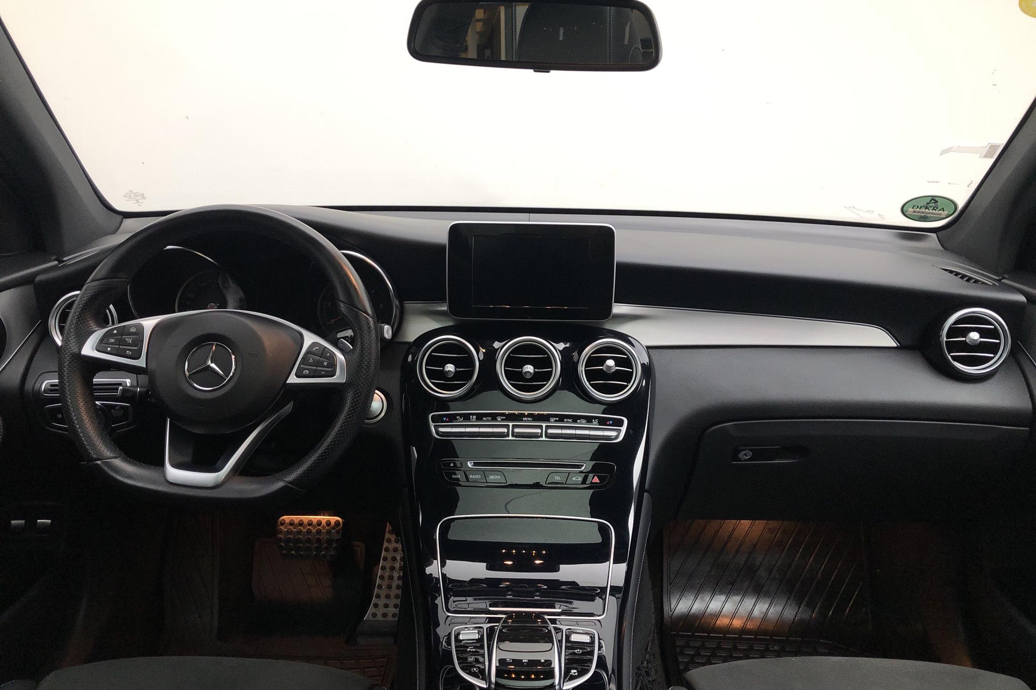 Mercedes GLC 220 d 4MATIC X253 (170hk) - 7 435 mil - Automat - grå - 2018