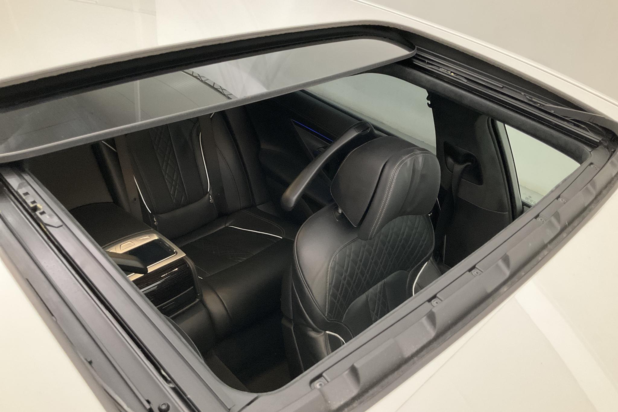 BMW 750i xDrive Sedan, G11 (450hk) - 6 848 mil - Automat - vit - 2018