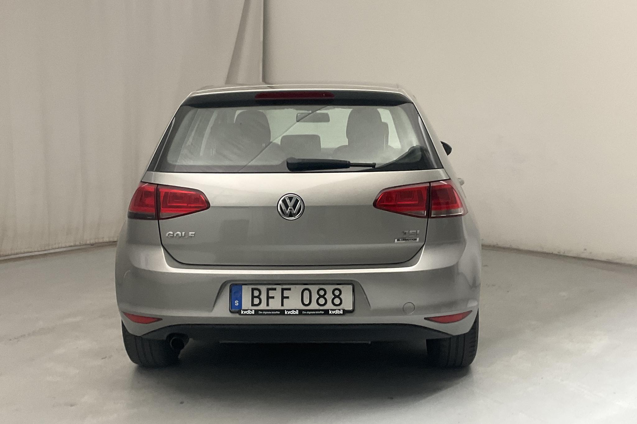 VW Golf VII 1.2 TSI 5dr (105hk) - 10 784 mil - Manuell - silver - 2015