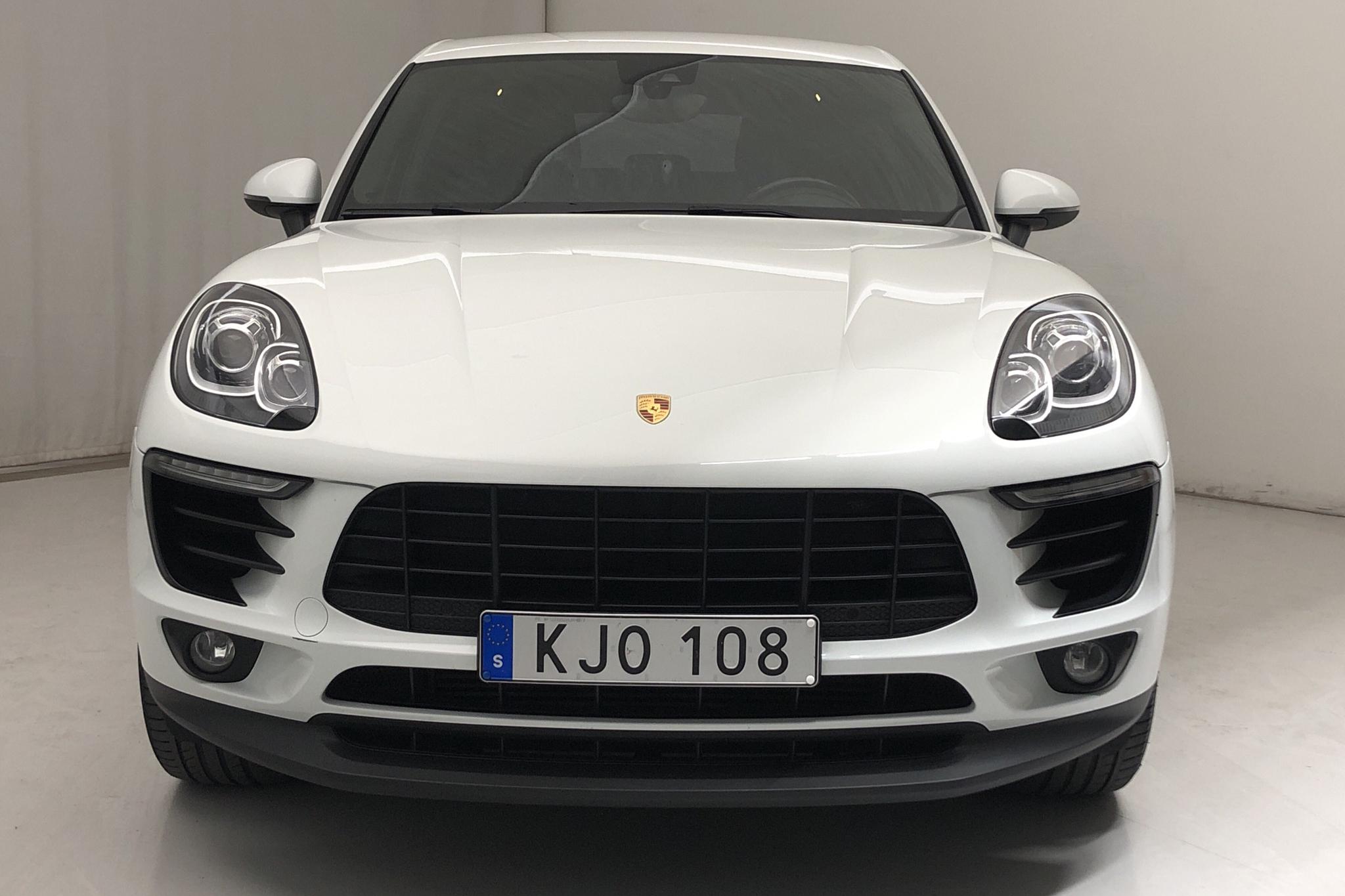 Porsche Macan 2.0 (252hk) - 114 120 km - Automatic - white - 2017