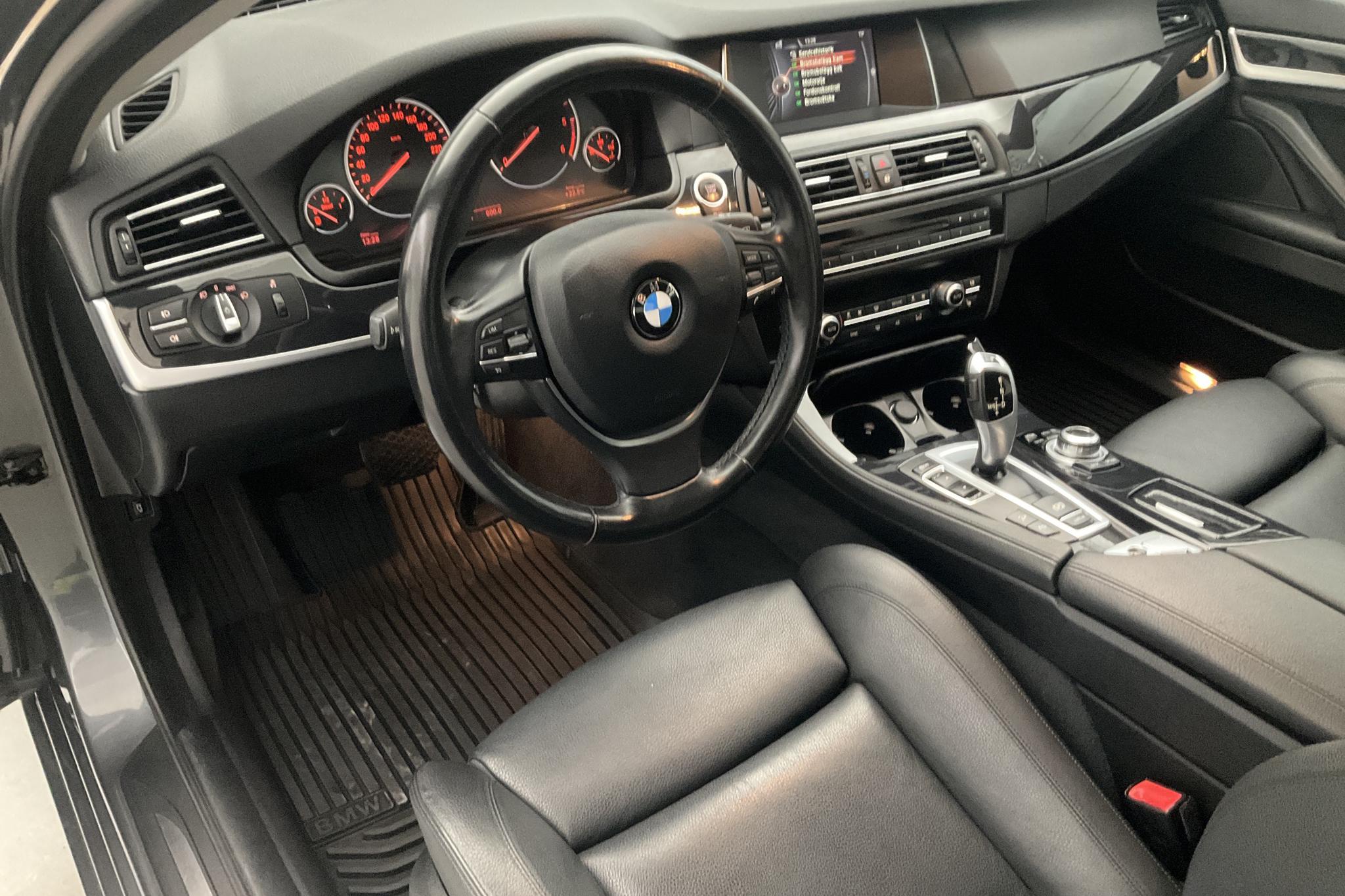 BMW 520d xDrive Sedan, F10 (190hk) - 9 292 mil - Automat - grå - 2016