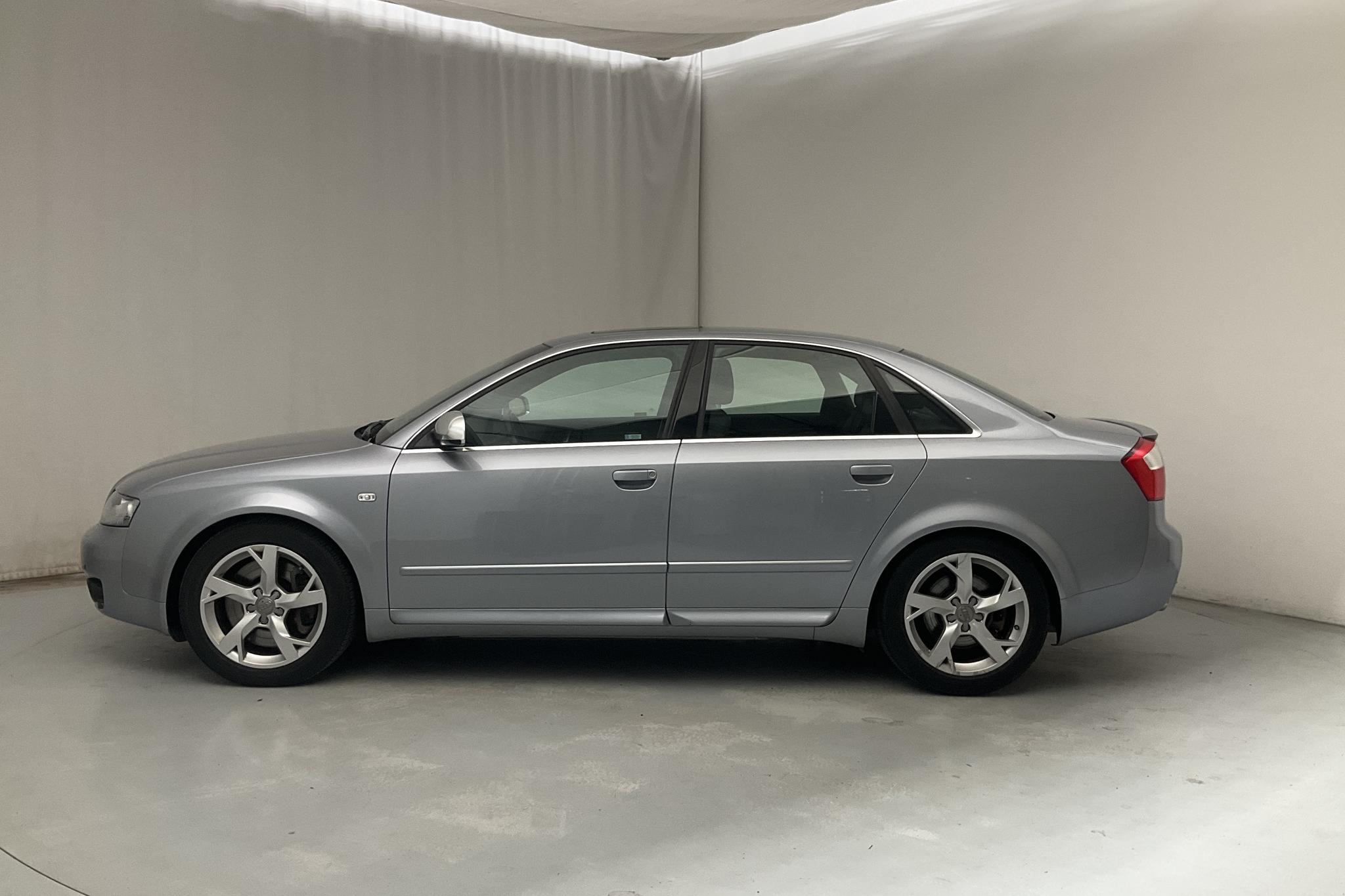 Audi S4 4.2 Avant (344hk) - 133 310 km - Automatic - silver - 2004