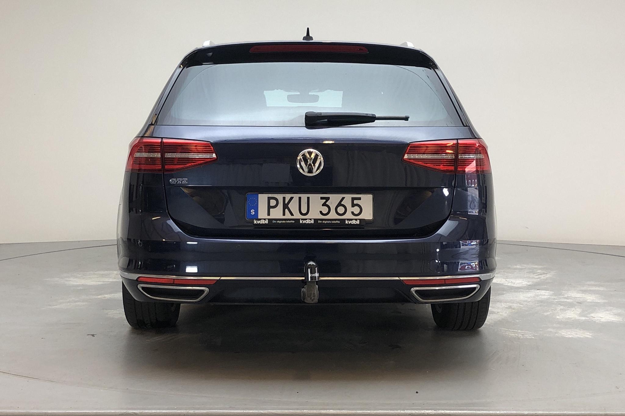 VW Passat 1.4 Plug-in-Hybrid Sportscombi (218hk) - 100 130 km - Automatic - Dark Blue - 2017